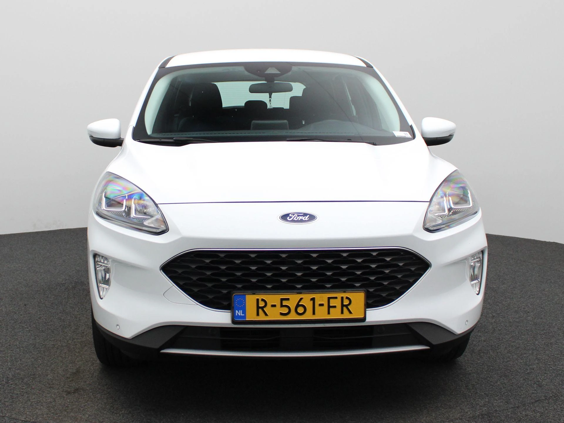 Ford Kuga met kenteken R-561-FR – autofoto 4