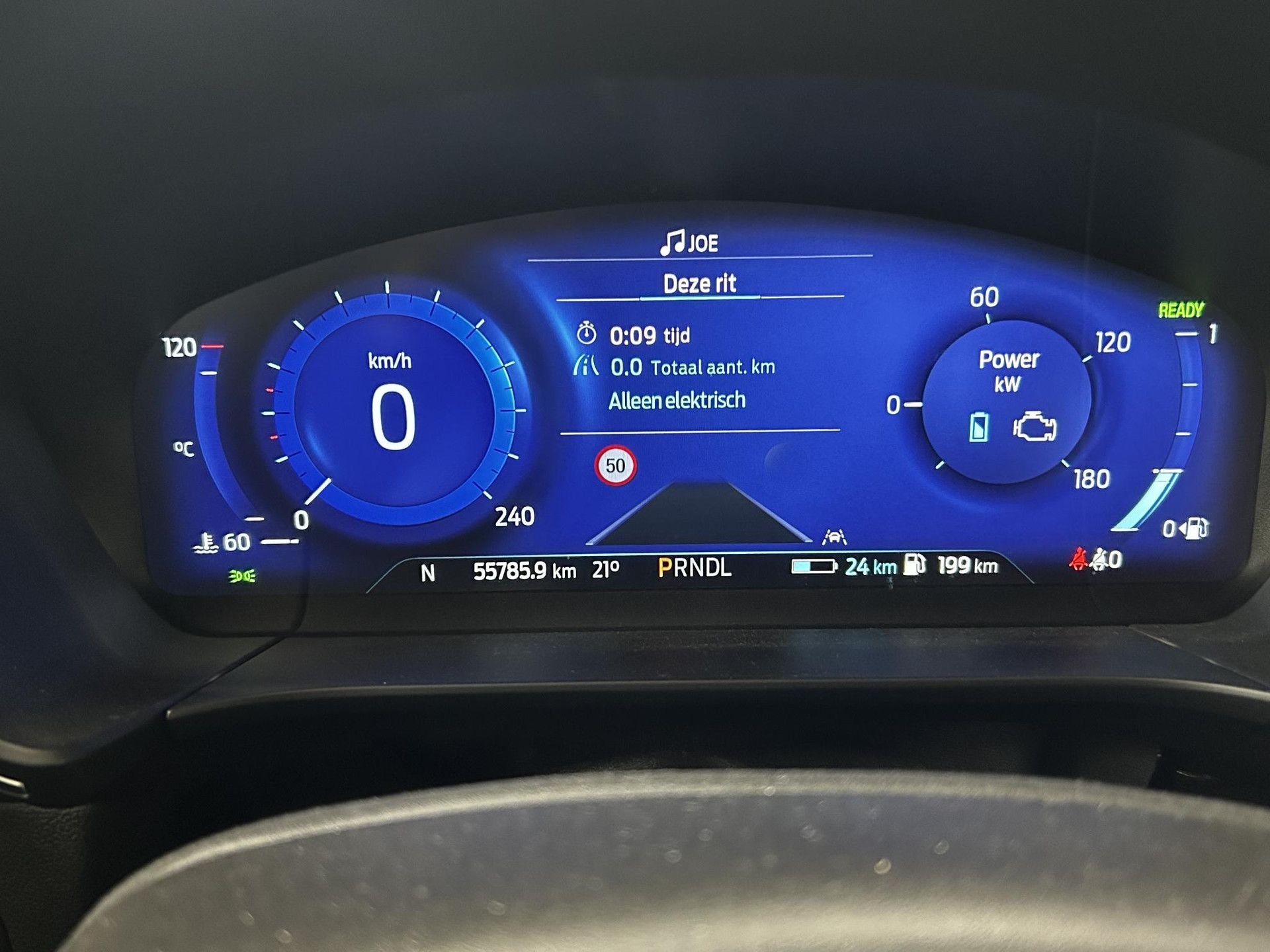 Ford Kuga met kenteken R-565-HH – autofoto 4