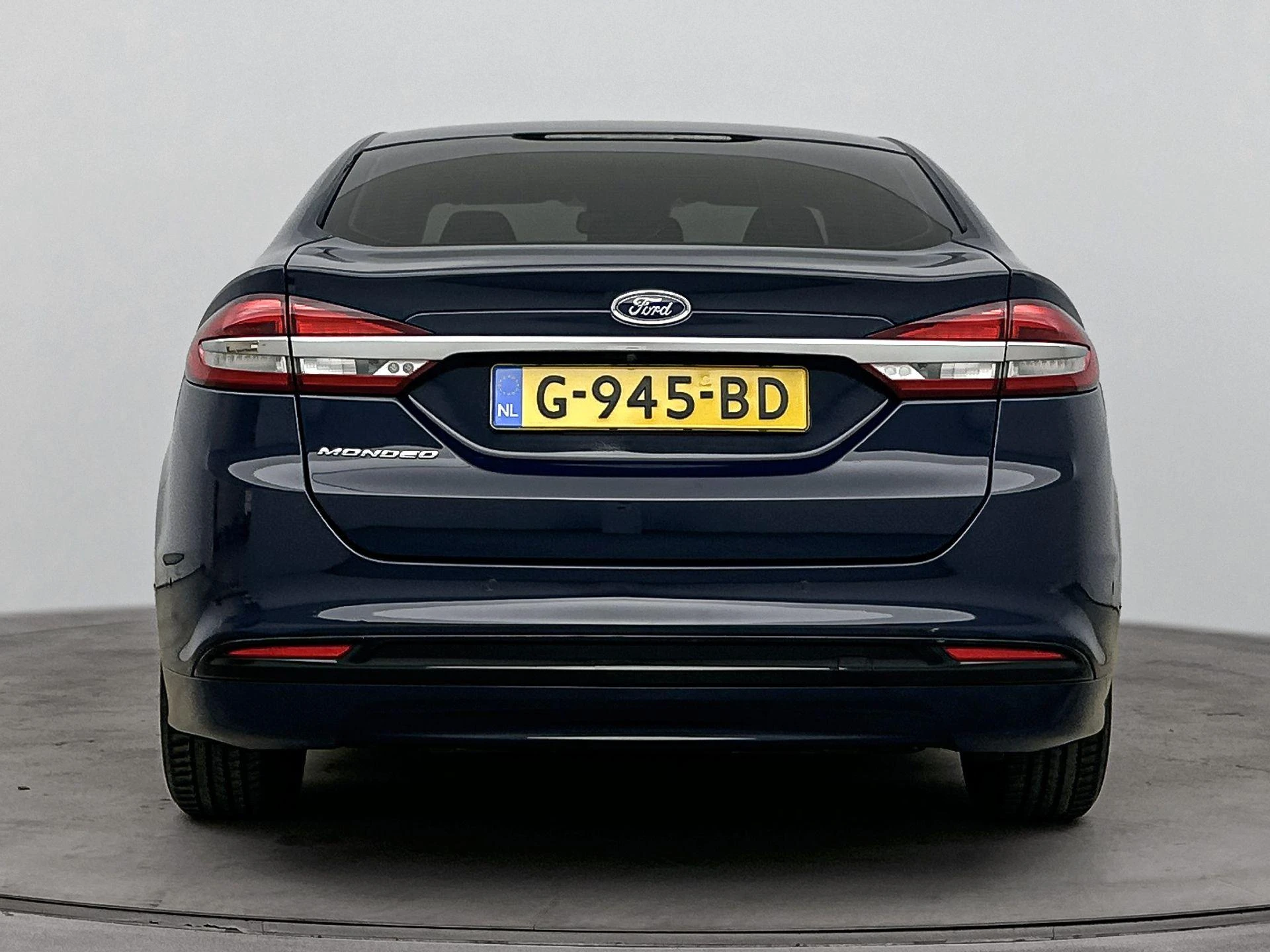 Ford Mondeo met kenteken 47100 – autofoto 5
