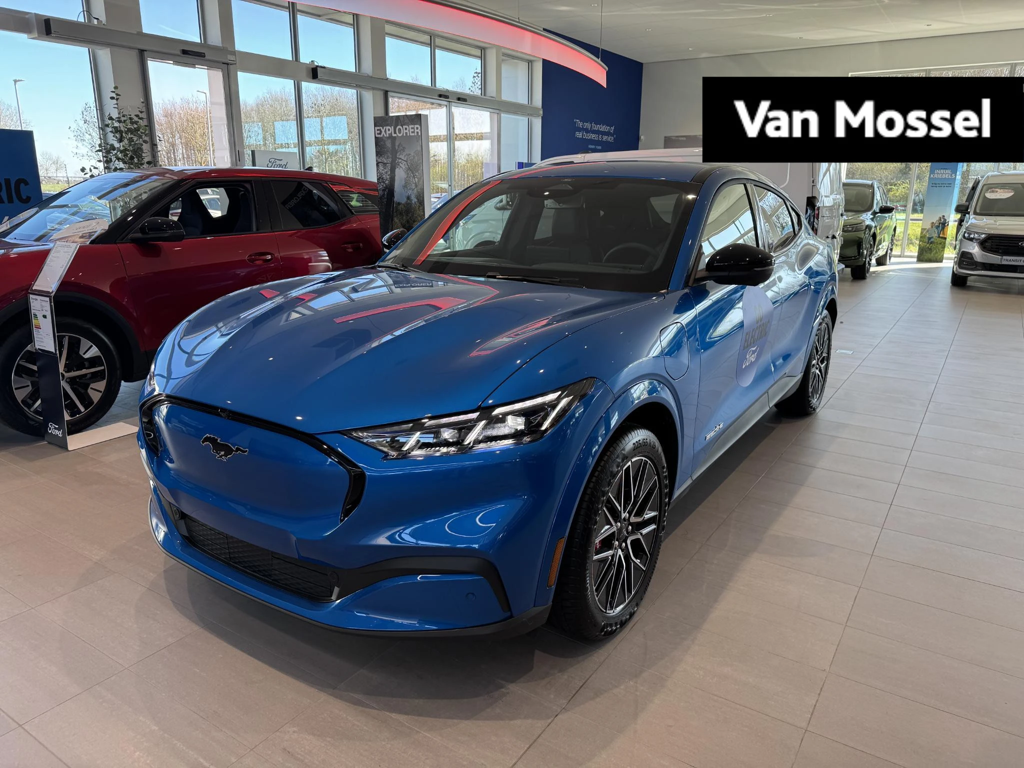 Ford MustangMach-E – autofoto 2