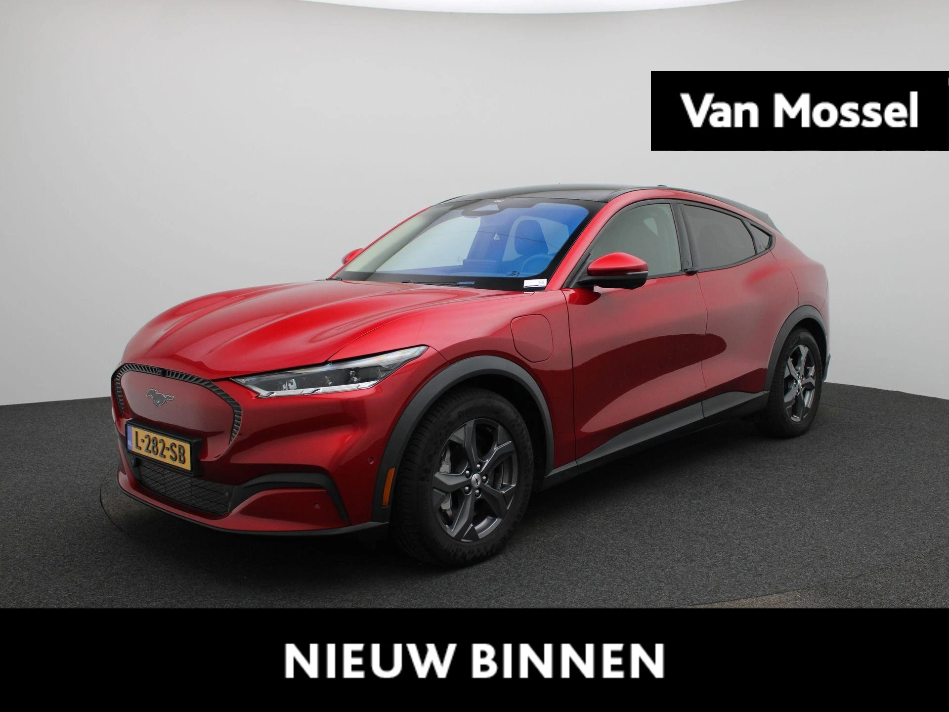 Ford MustangMach-E – autofoto 2