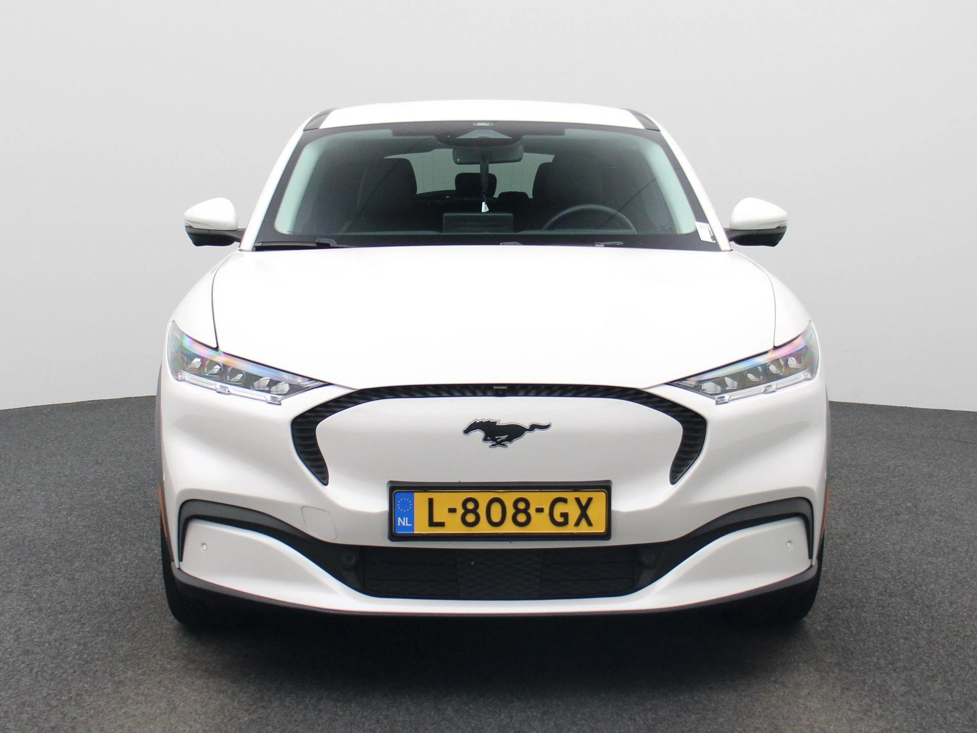 Ford MustangMach-E – autofoto 4
