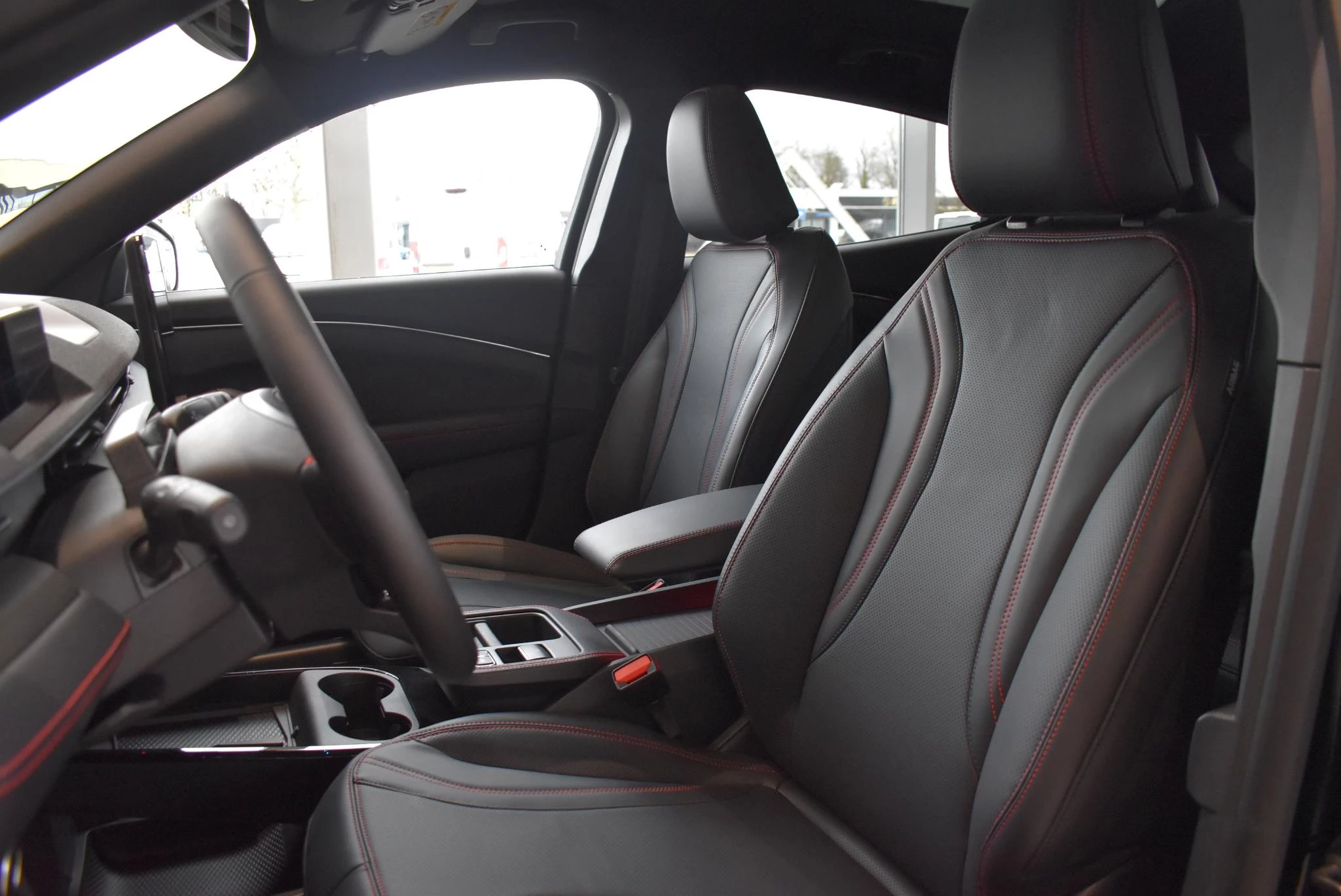 Ford MustangMach-E – autofoto 4
