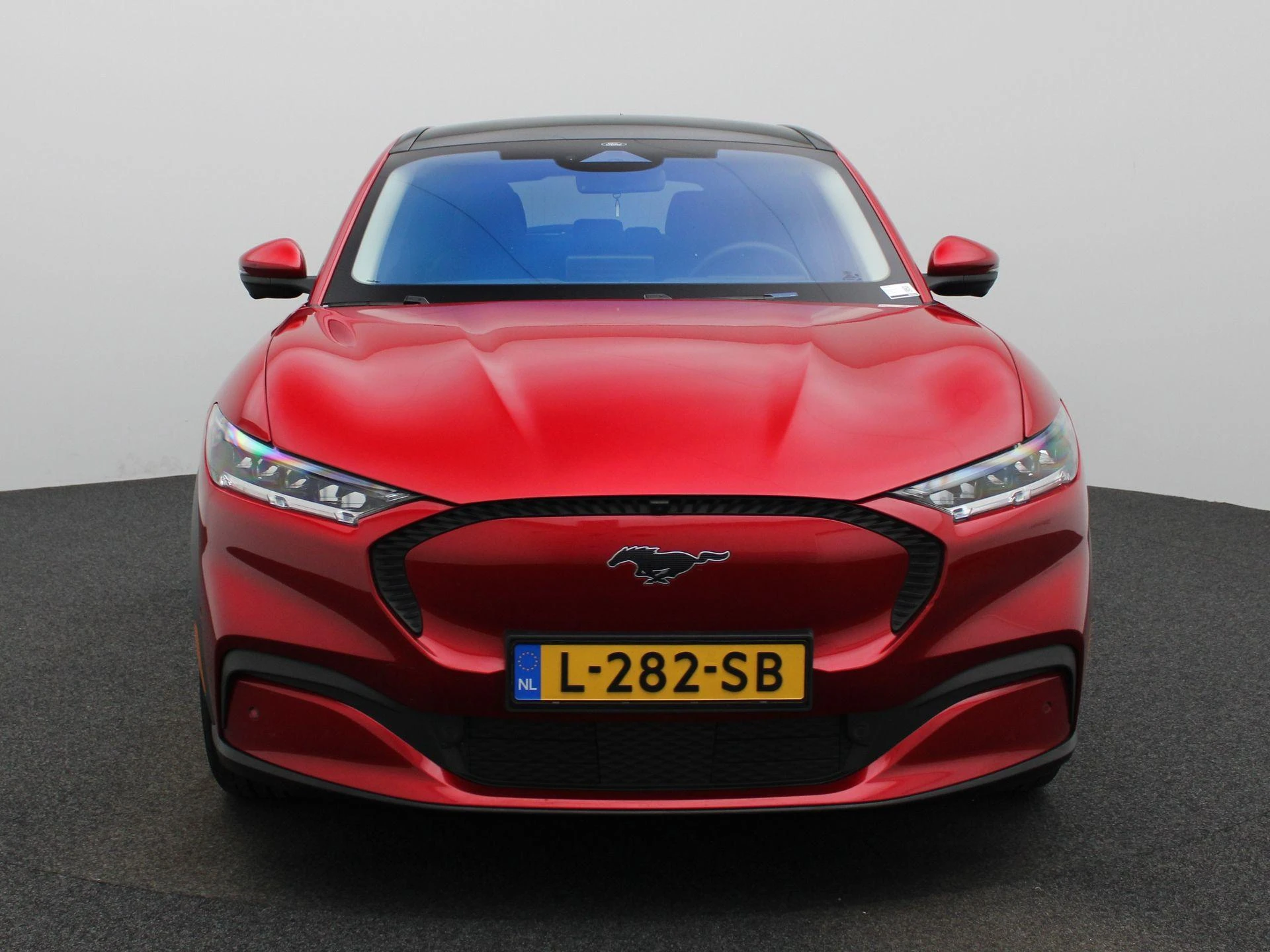 Ford MustangMach-E – autofoto 4