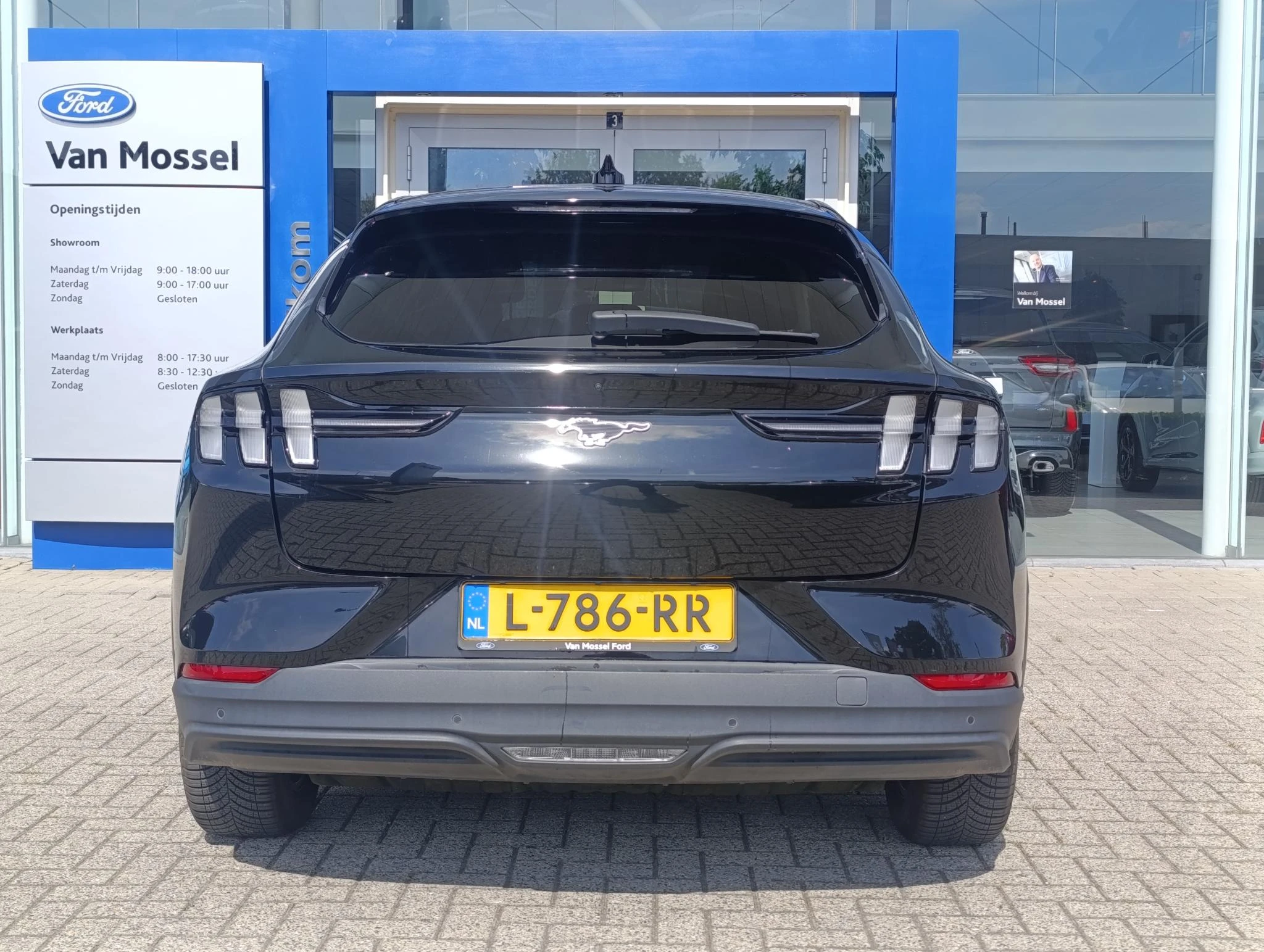 Ford MustangMach-E – autofoto 5