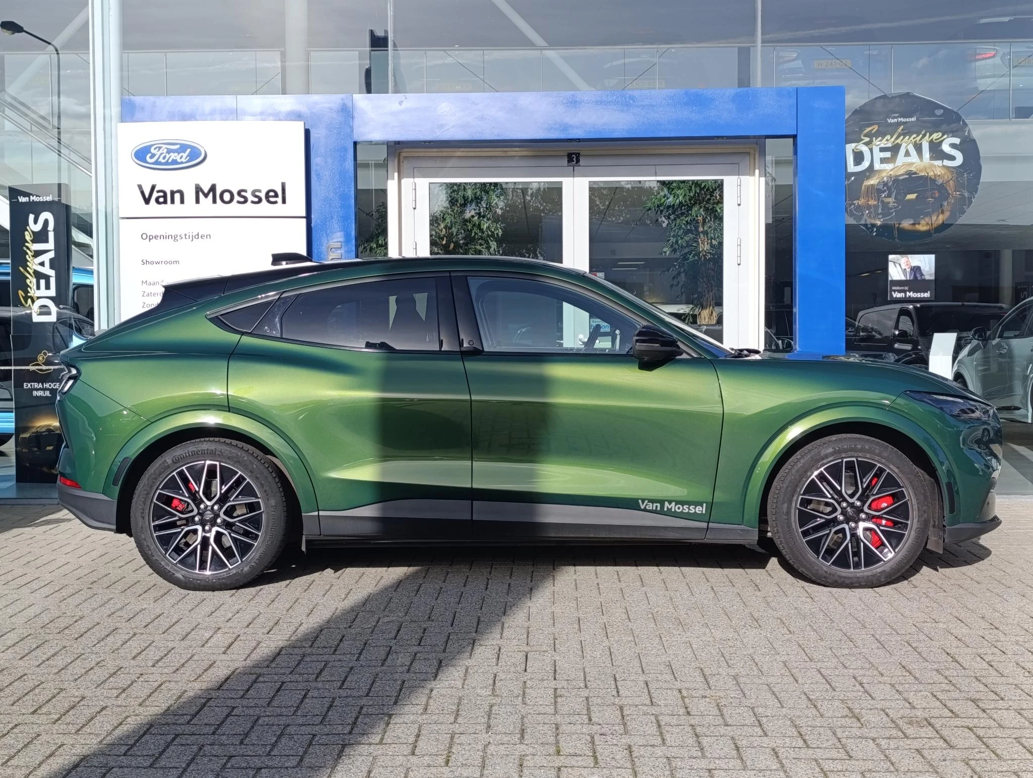 Ford MustangMach-E – autofoto 5