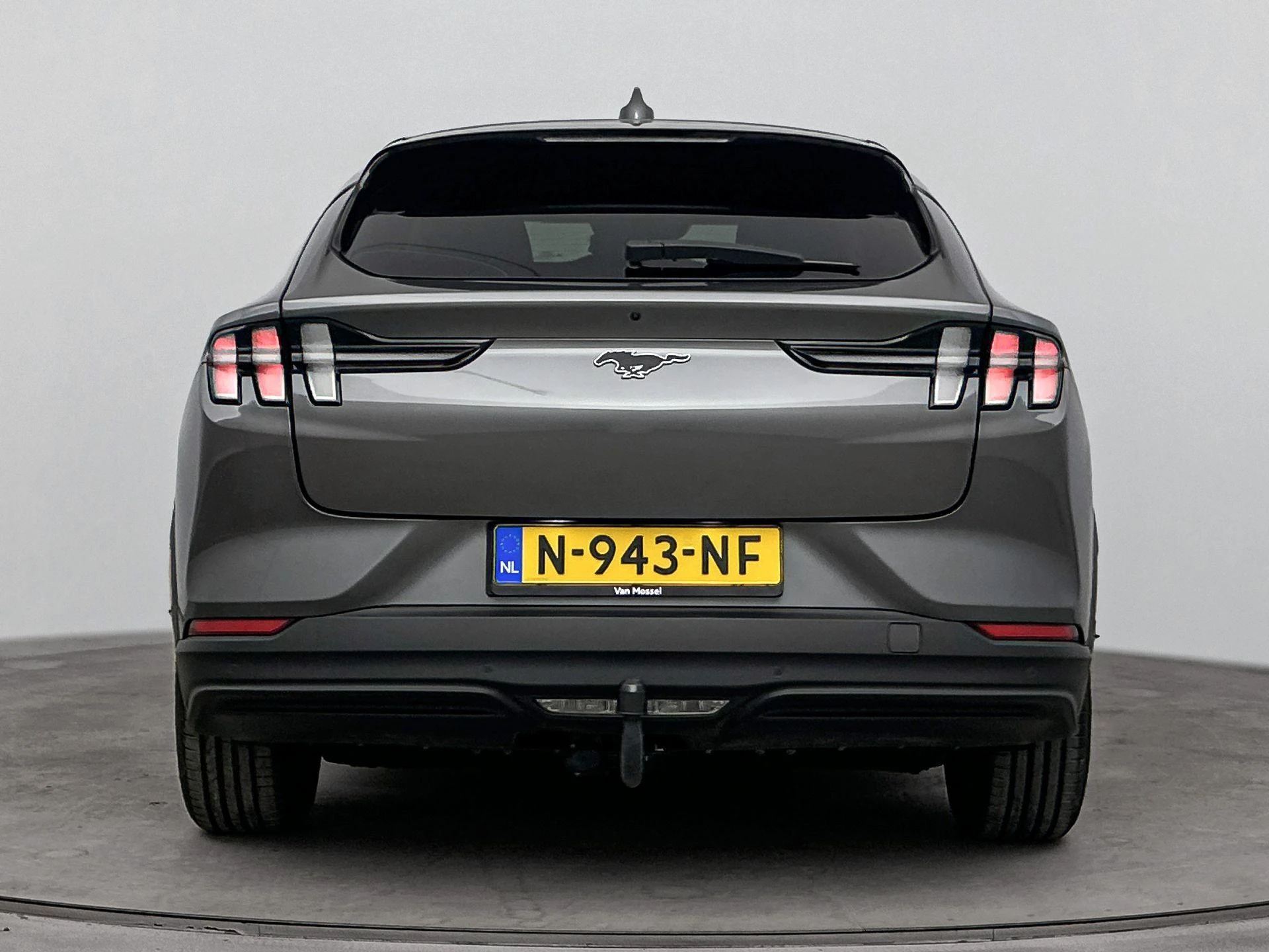 Ford MustangMach-E – autofoto 5