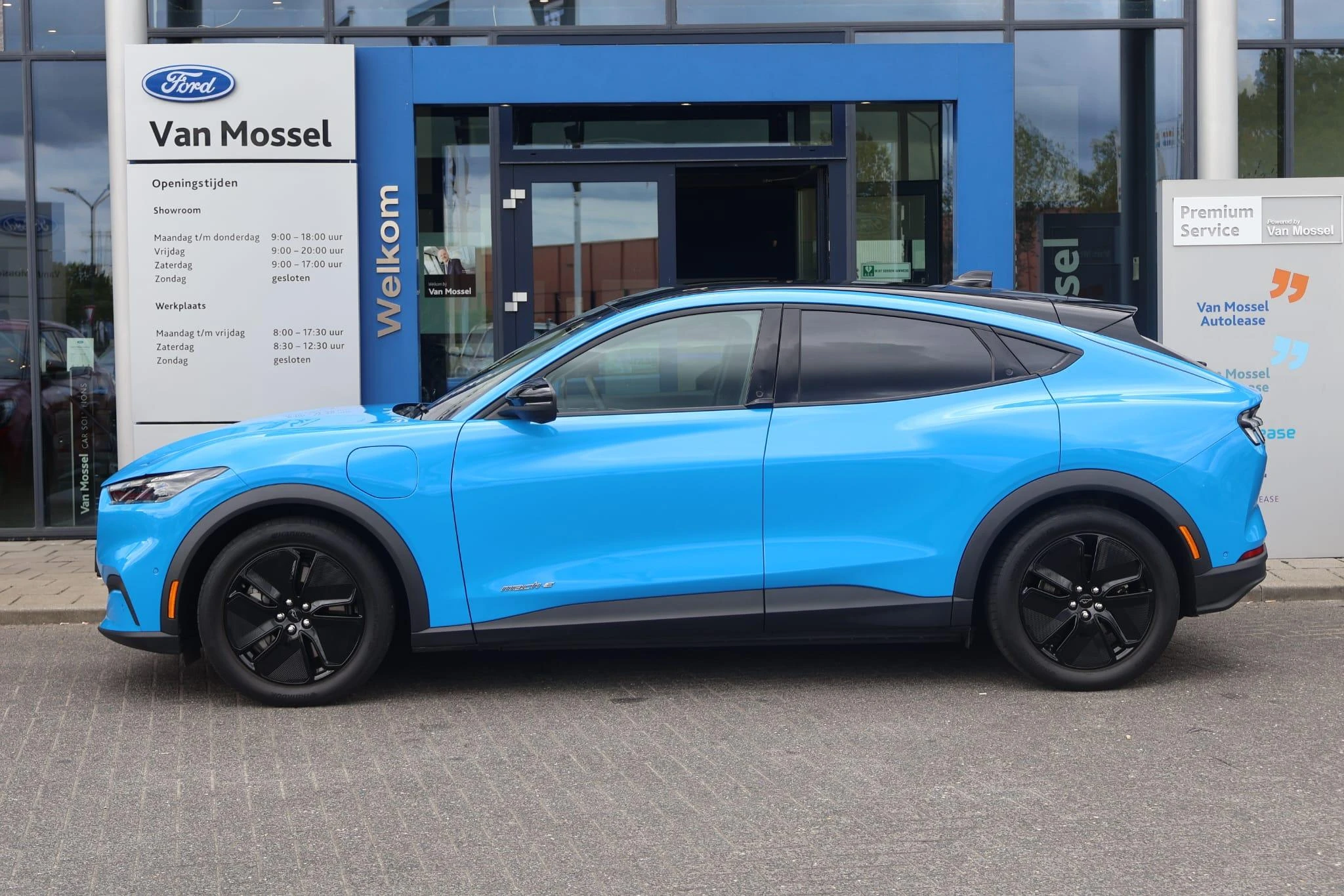 Ford MustangMach-E – autofoto 5