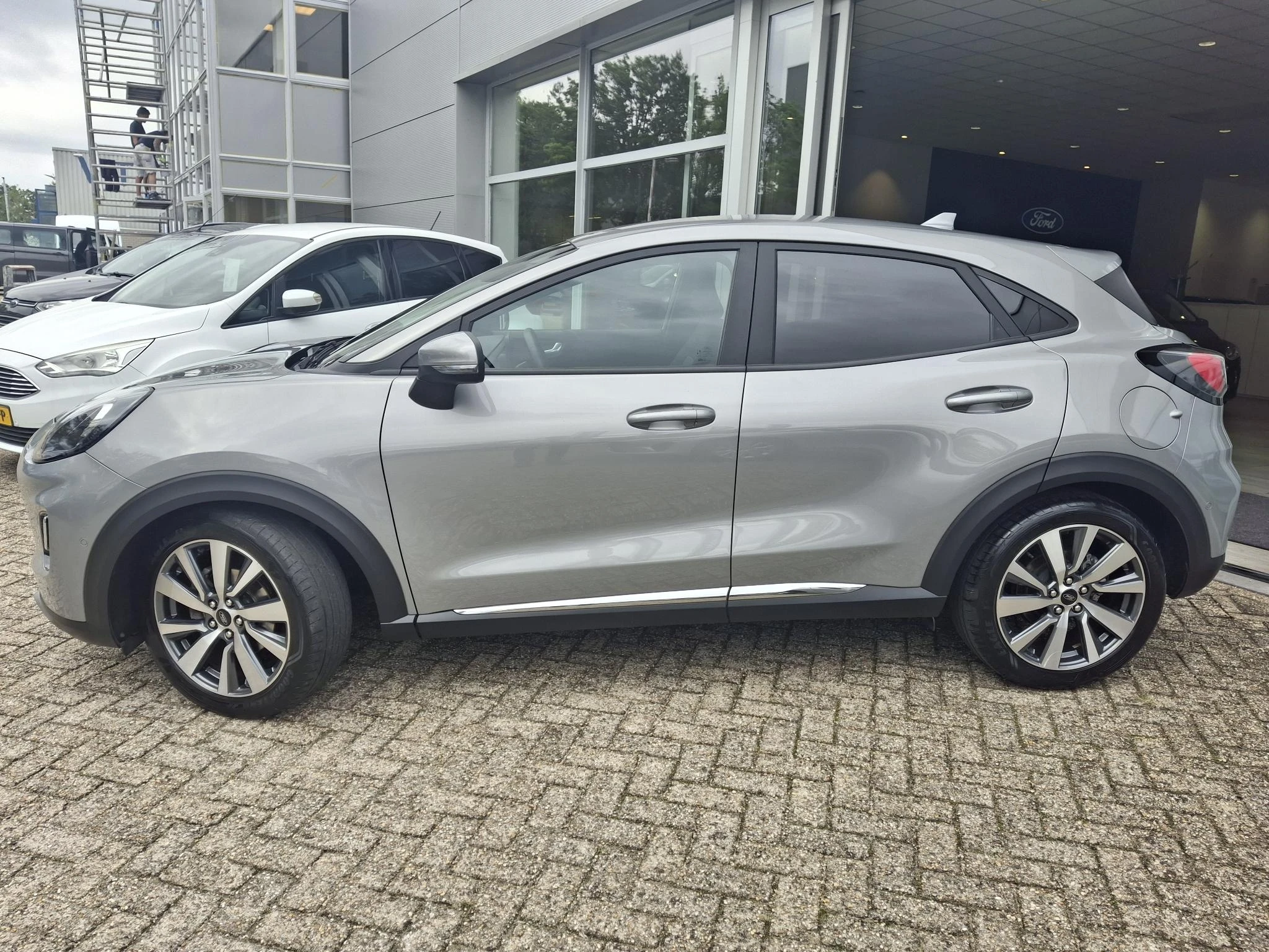 Ford Puma met kenteken 50100 – autofoto 4