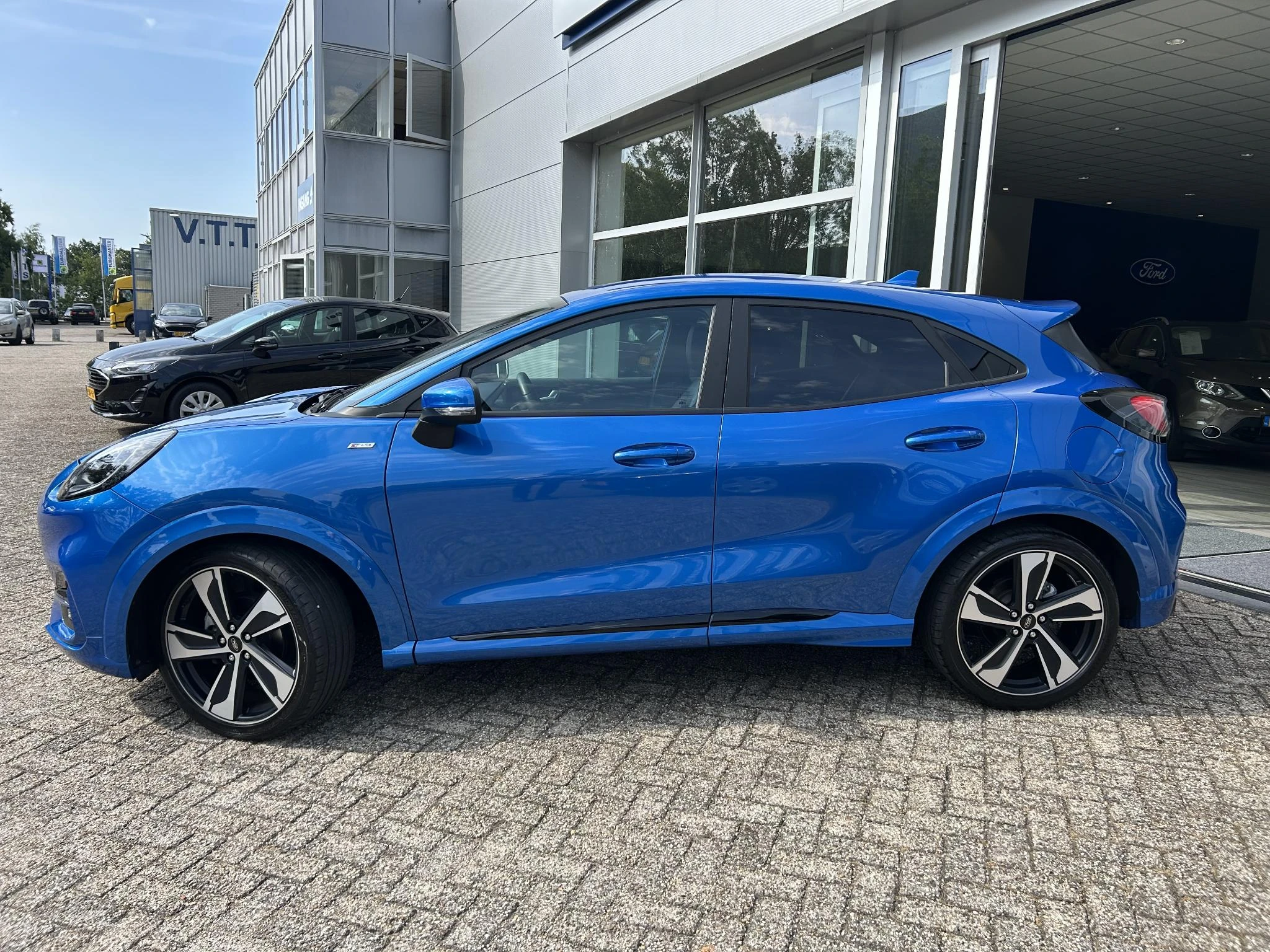 Ford Puma met kenteken 50100 – autofoto 4