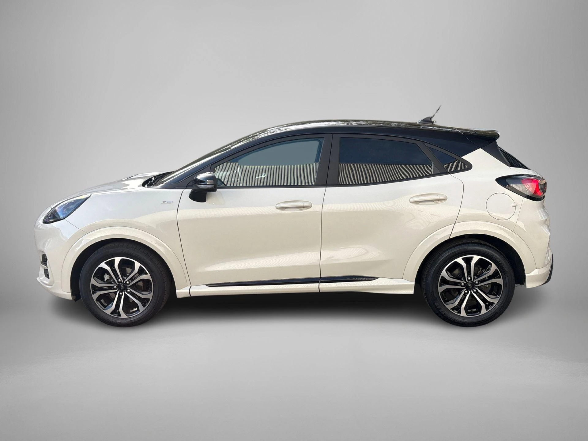 Ford Puma met kenteken 50100 – autofoto 4