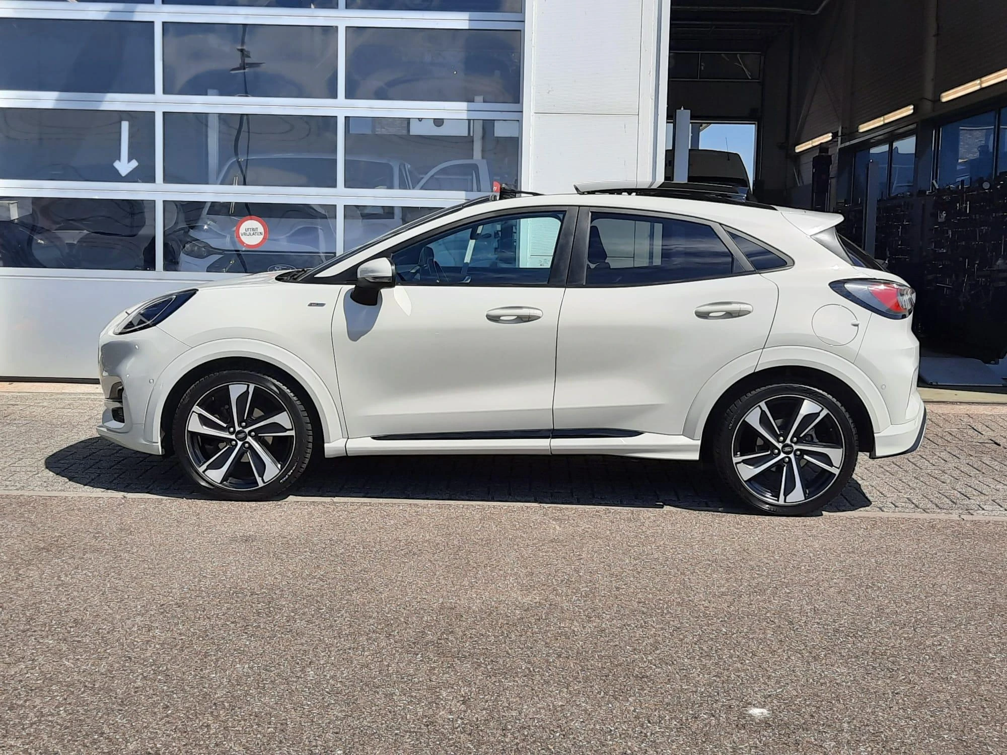Ford Puma met kenteken 50100 – autofoto 4