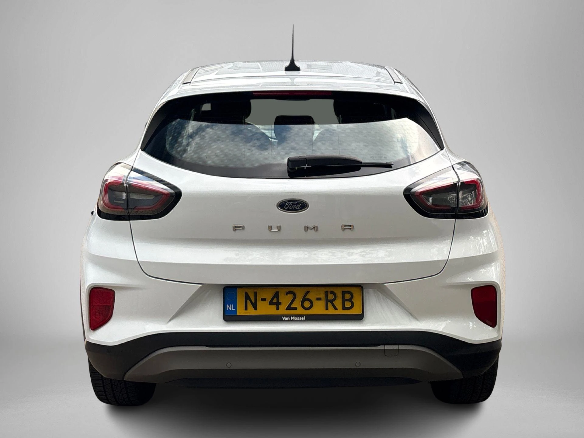 Ford Puma met kenteken 50100 – autofoto 5