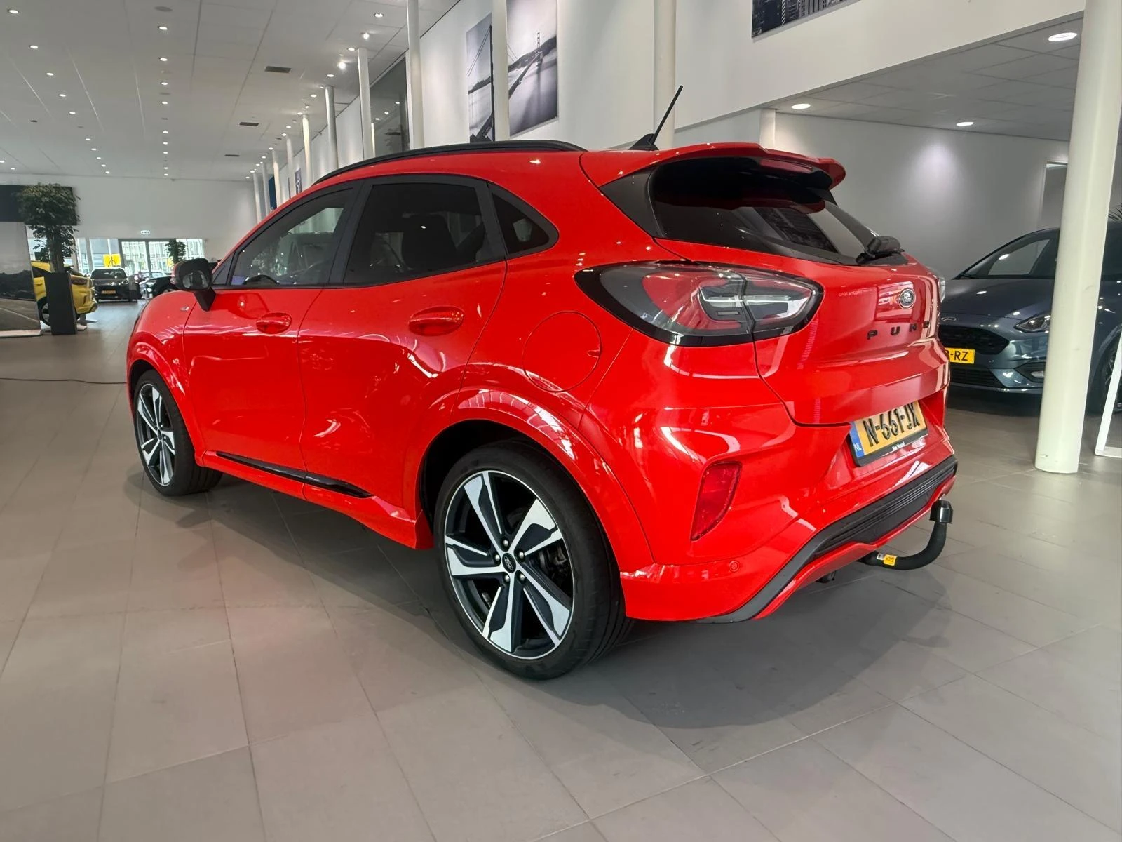 Ford Puma met kenteken 50100 – autofoto 5