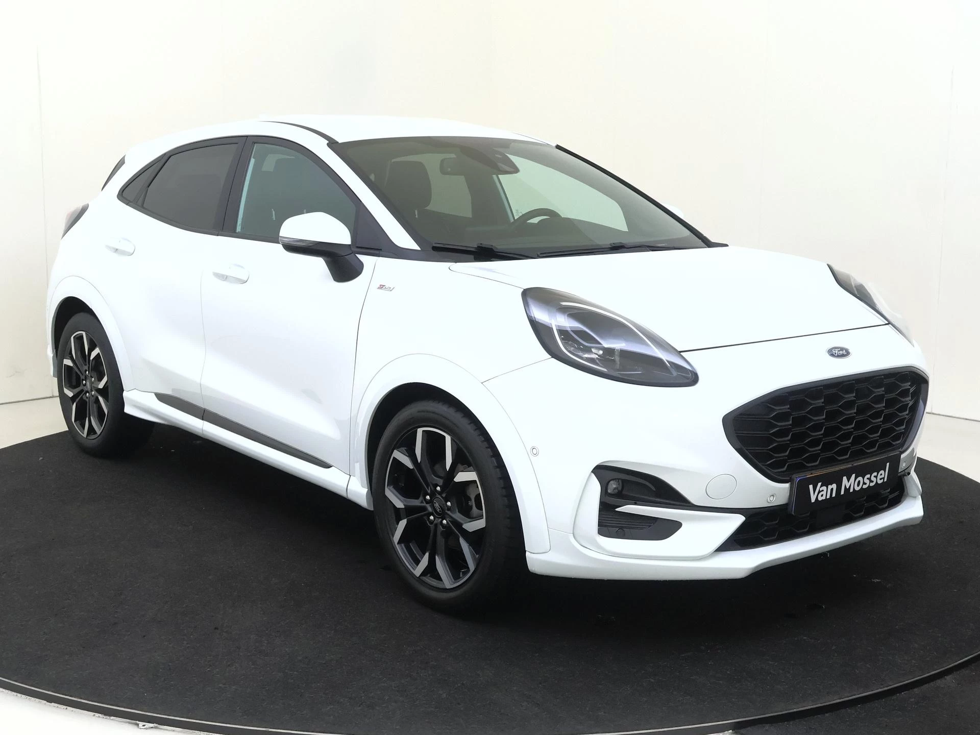 Ford Puma met kenteken 51100 – autofoto 3