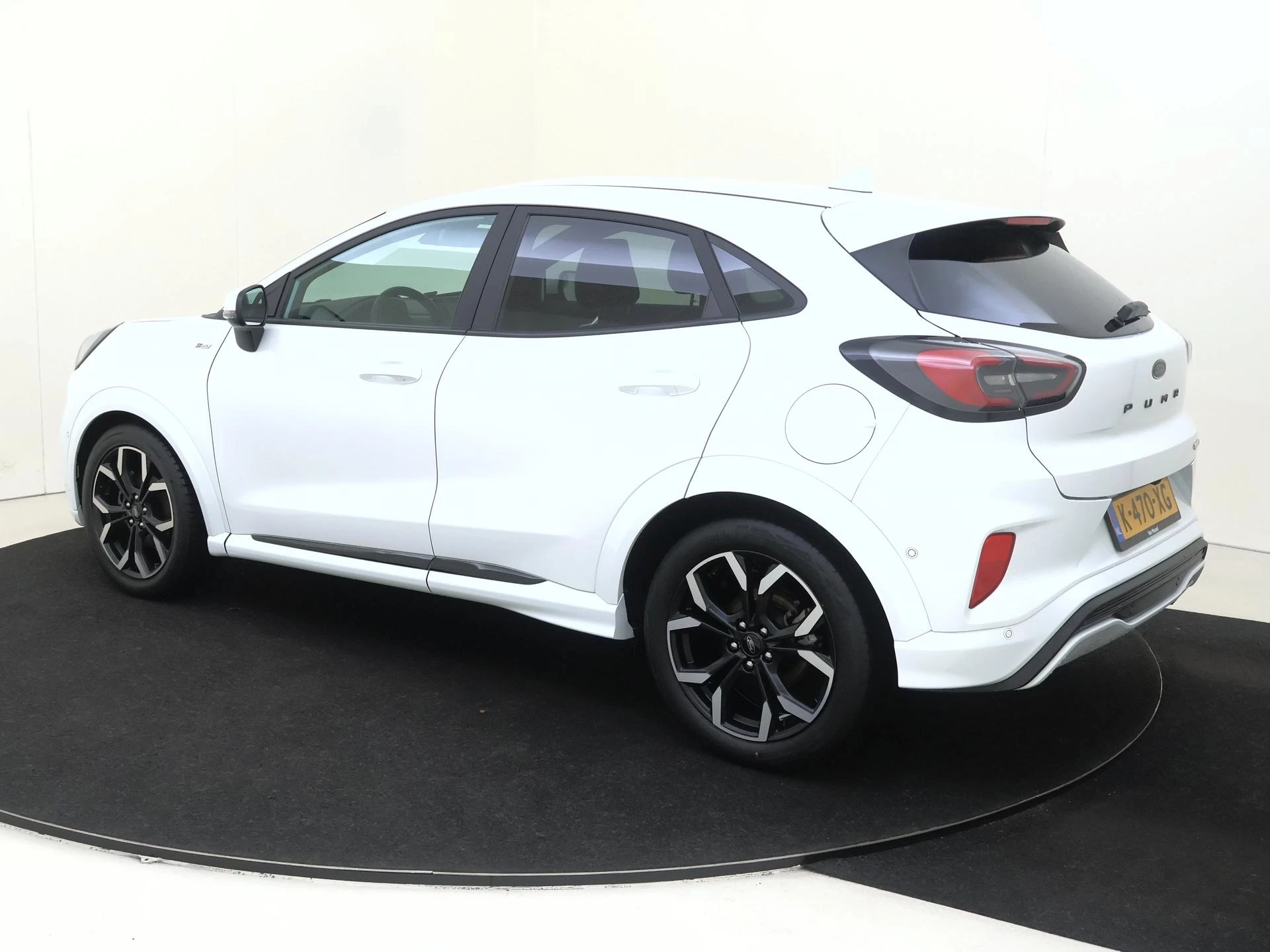 Ford Puma met kenteken 51100 – autofoto 4