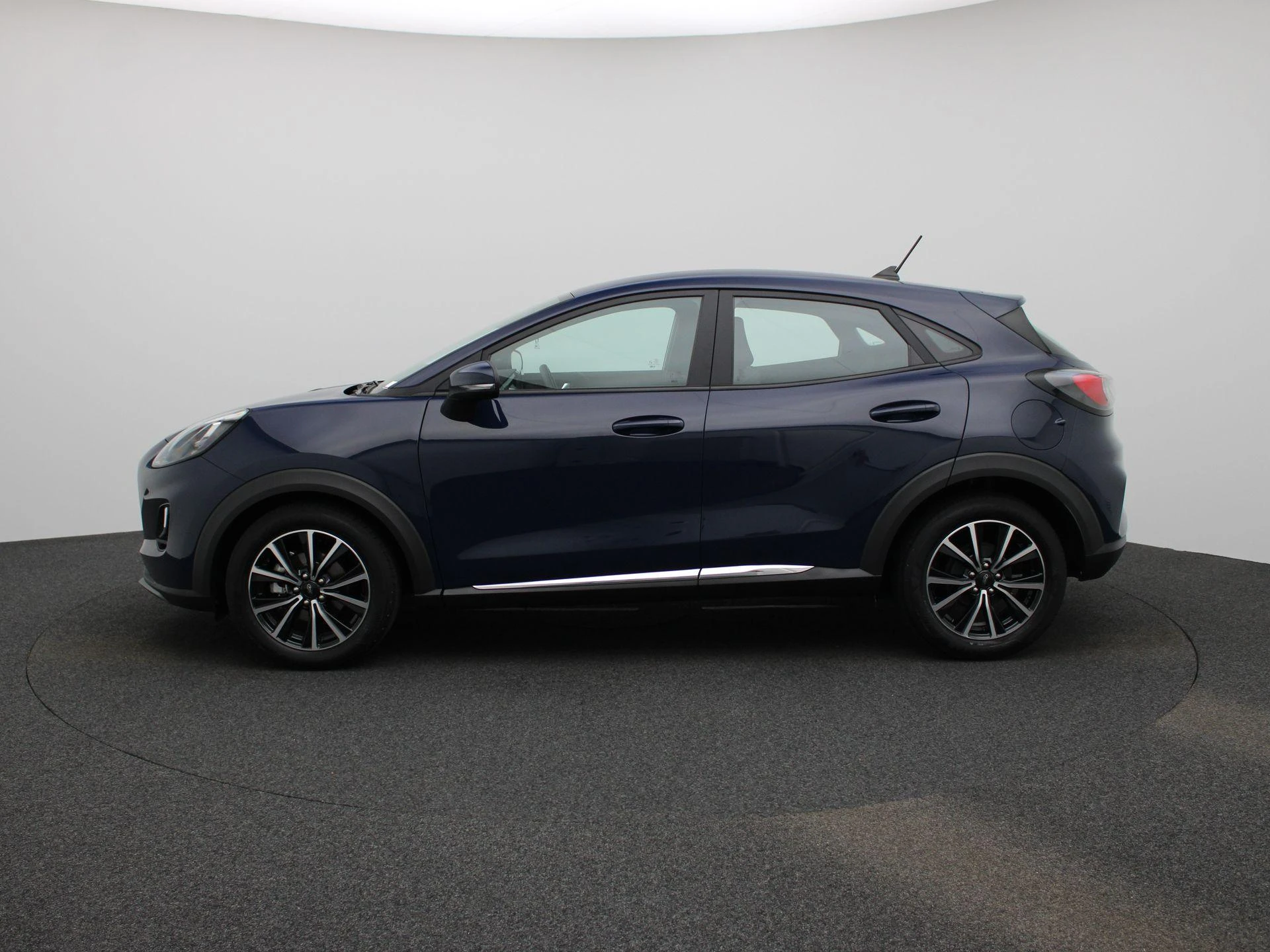 Ford Puma met kenteken L-185-XG – autofoto 5
