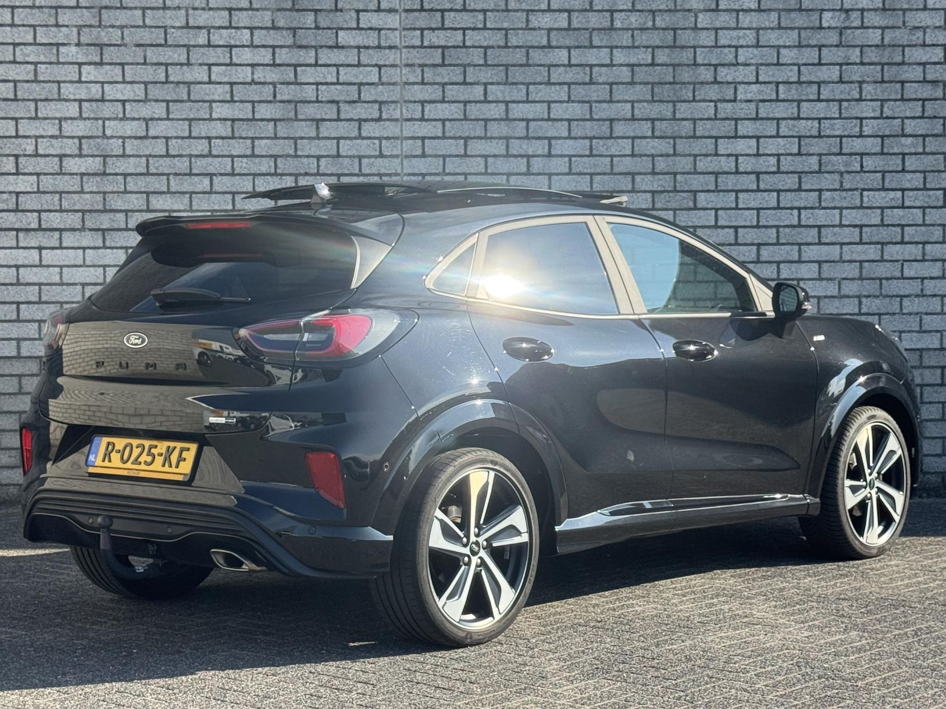 Ford Puma met kenteken R-025-KF – autofoto 2