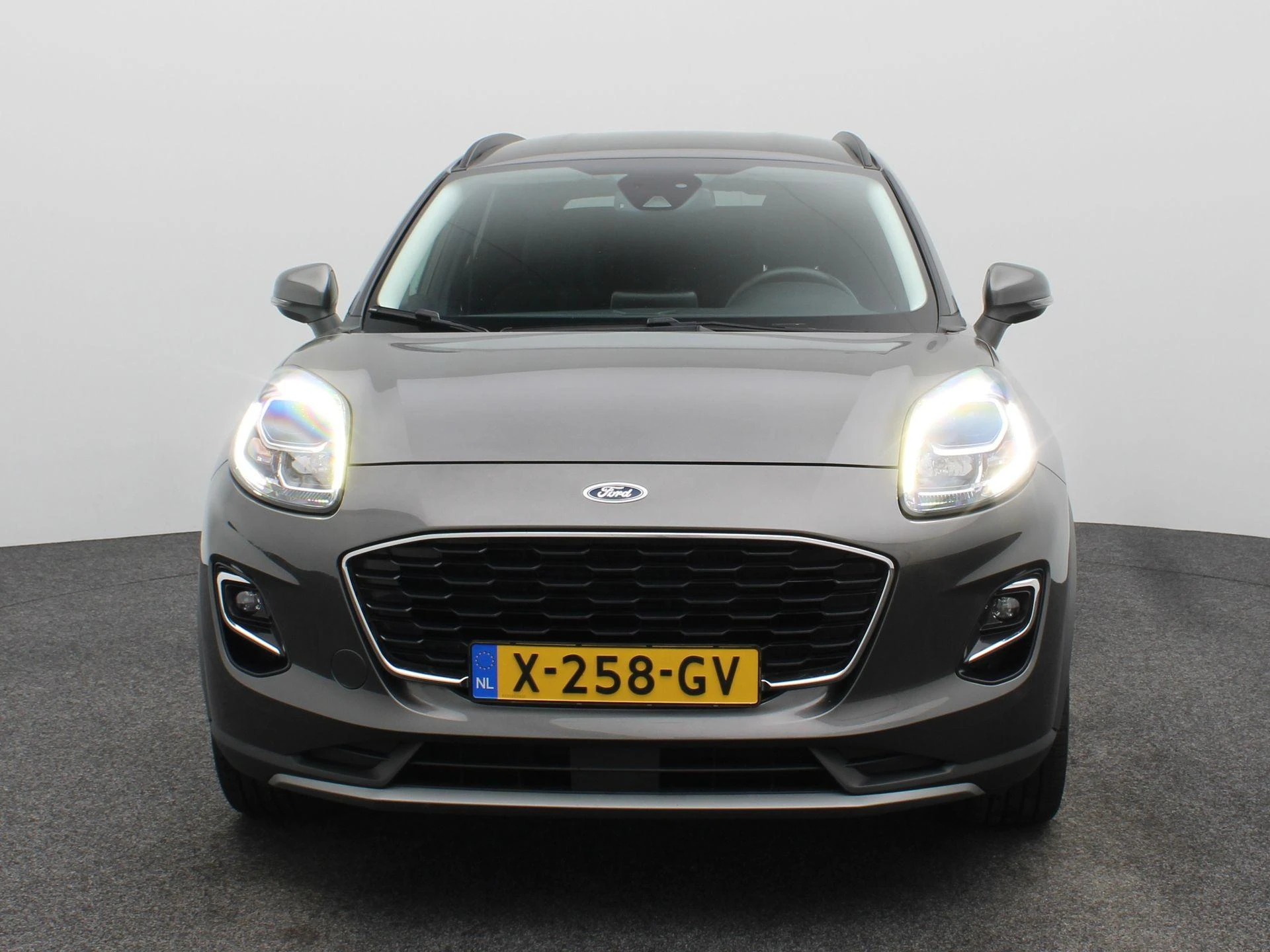 Ford Puma met kenteken X-258-GV – autofoto 4