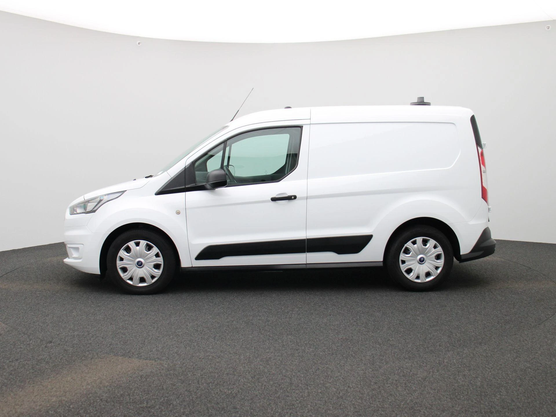 Ford TransitConnect met kenteken 42100 – autofoto 5