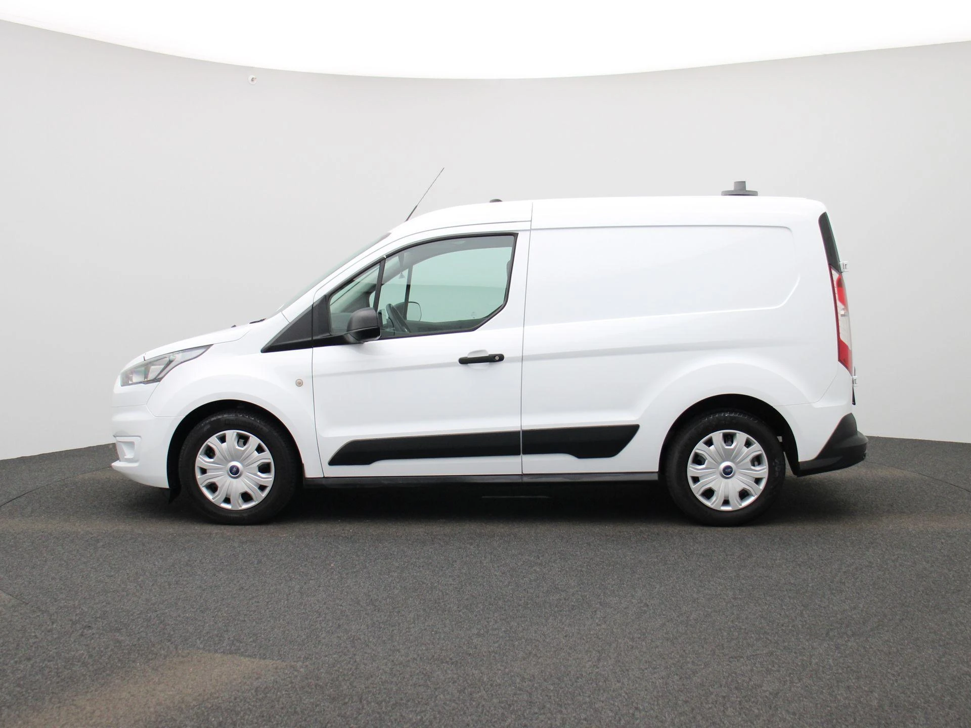 Ford TransitConnect met kenteken 42100 – autofoto 5