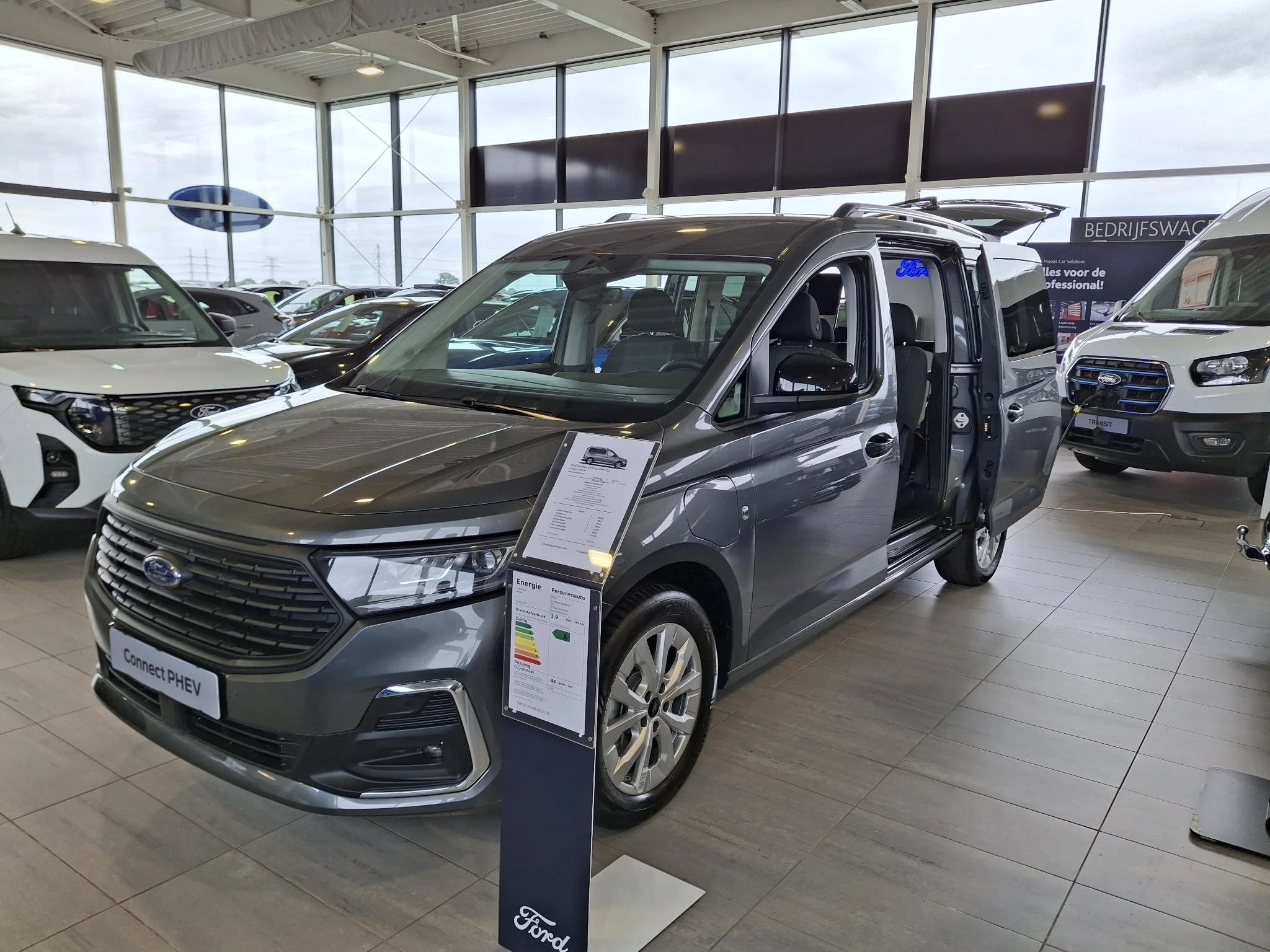 Ford TransitConnect – autofoto 4
