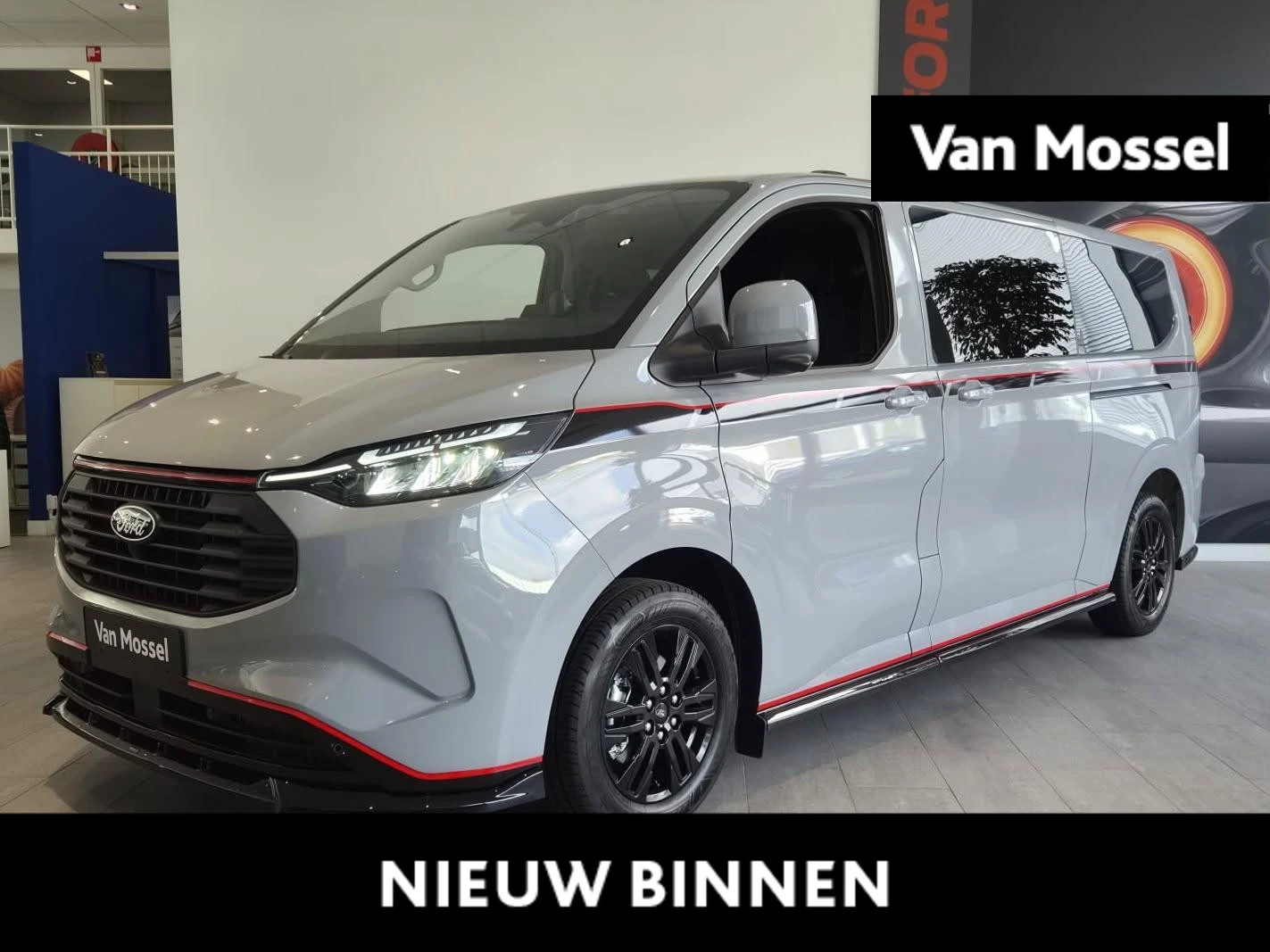 Ford TransitCustom met kenteken 52 – autofoto 2