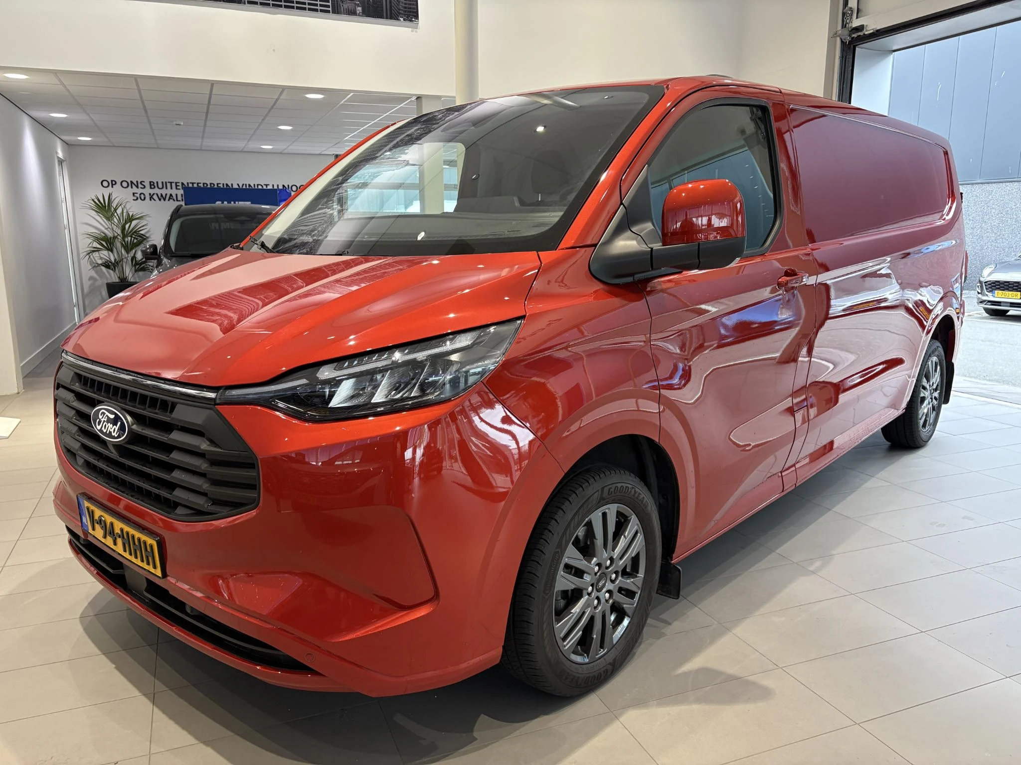 Ford TransitCustom met kenteken 54 – autofoto 4