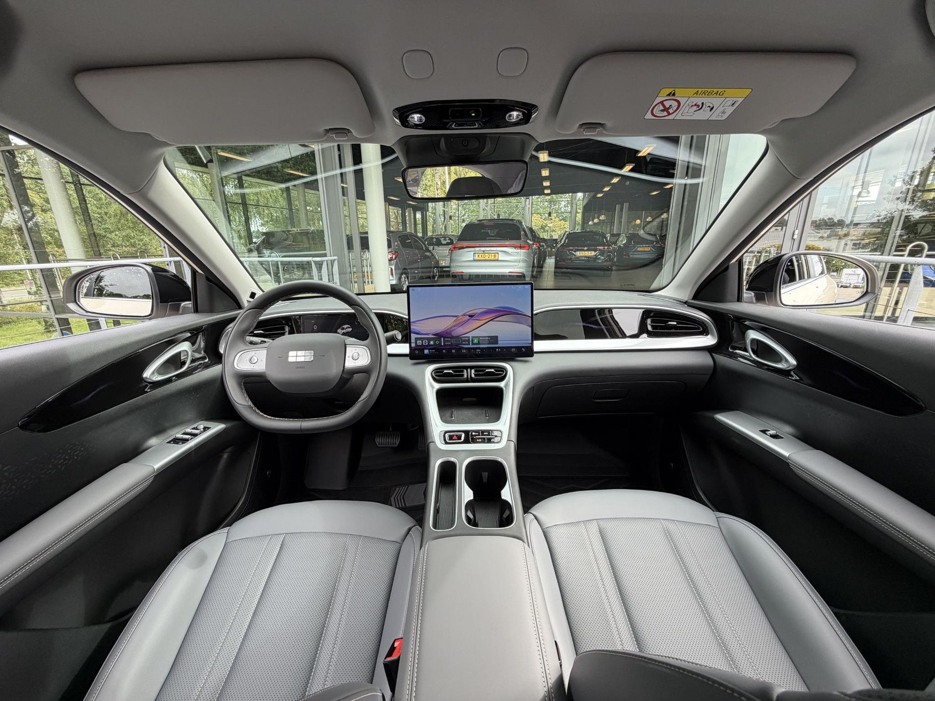 GEELY E2 met kenteken KXD-23-B – autofoto 3