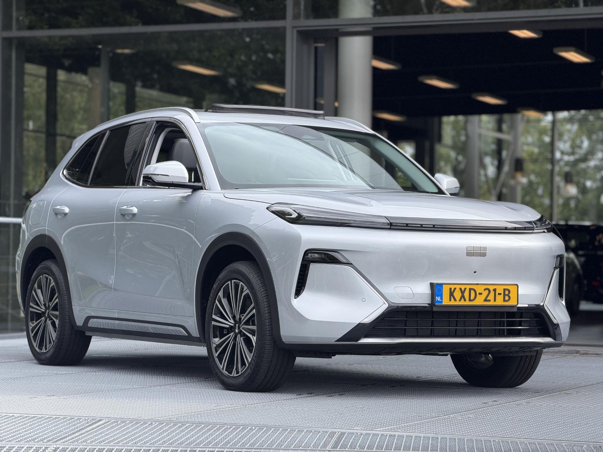 GEELY StarrayEM-i met kenteken KXD-21-B – autofoto 5