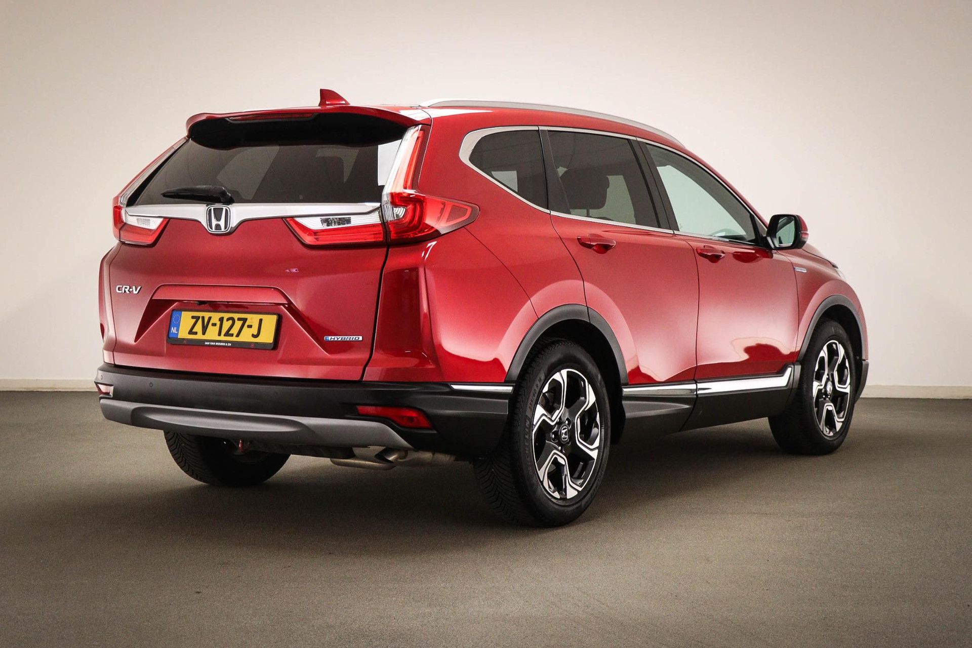 Honda CR-V met kenteken ZV-127-J – autofoto 2