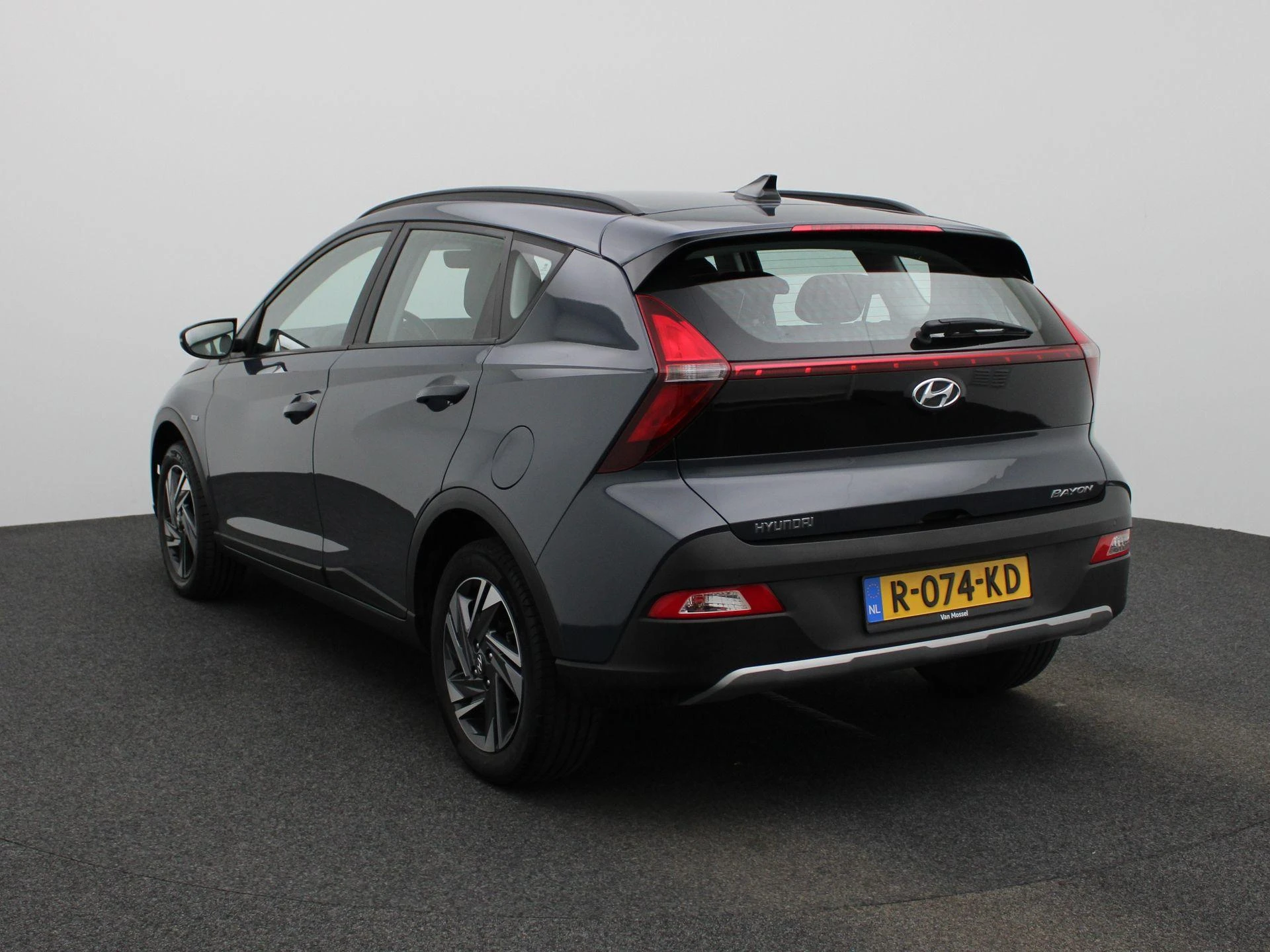 Hyundai Bayon met kenteken R-074-KD – autofoto 3