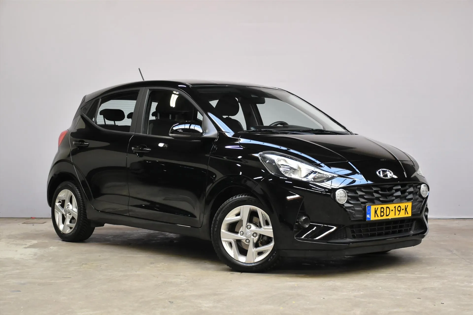 Hyundai i10 met kenteken KBD-19-K – autofoto 4