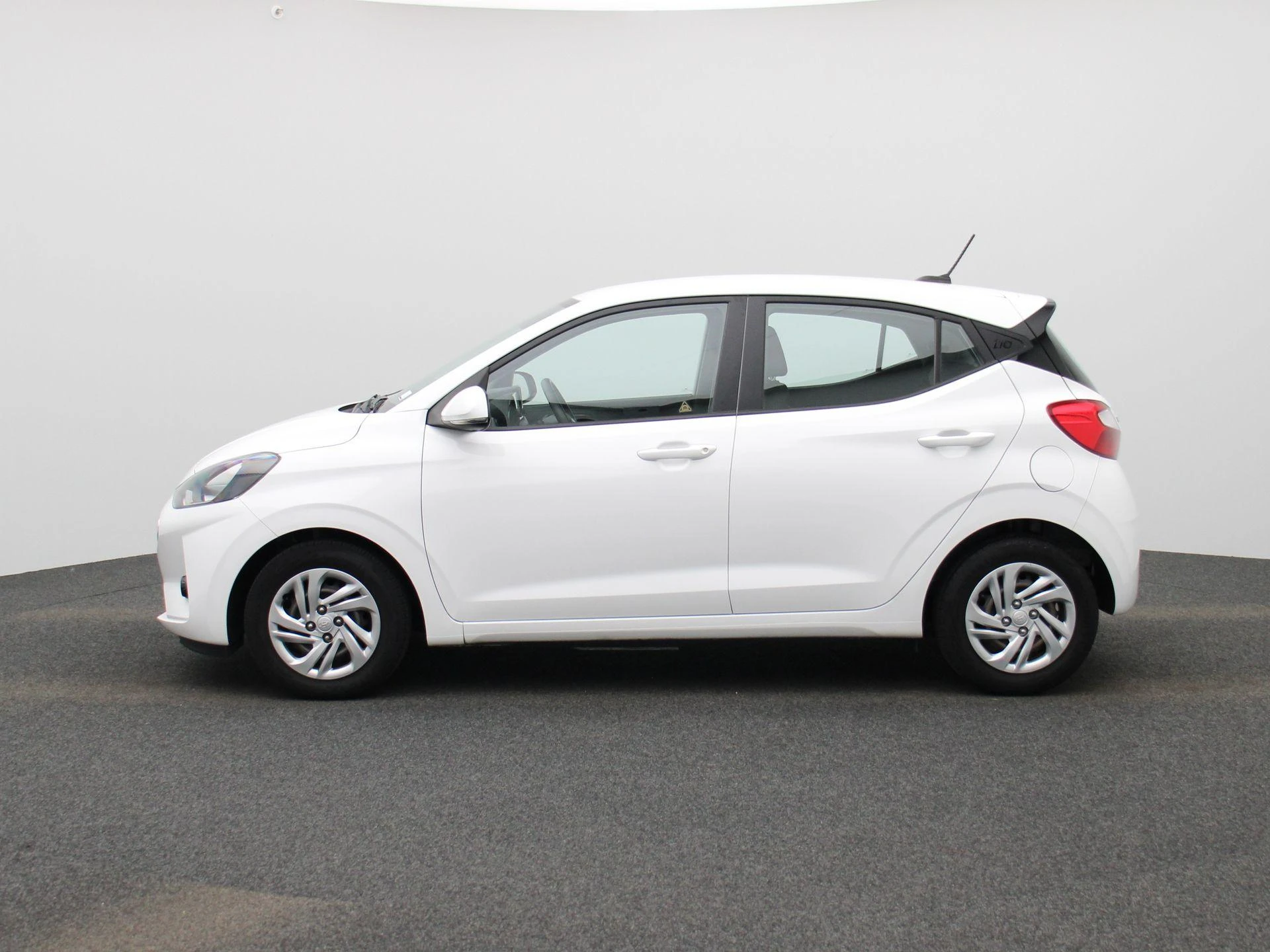 Hyundai i10 met kenteken P-844-DT – autofoto 5