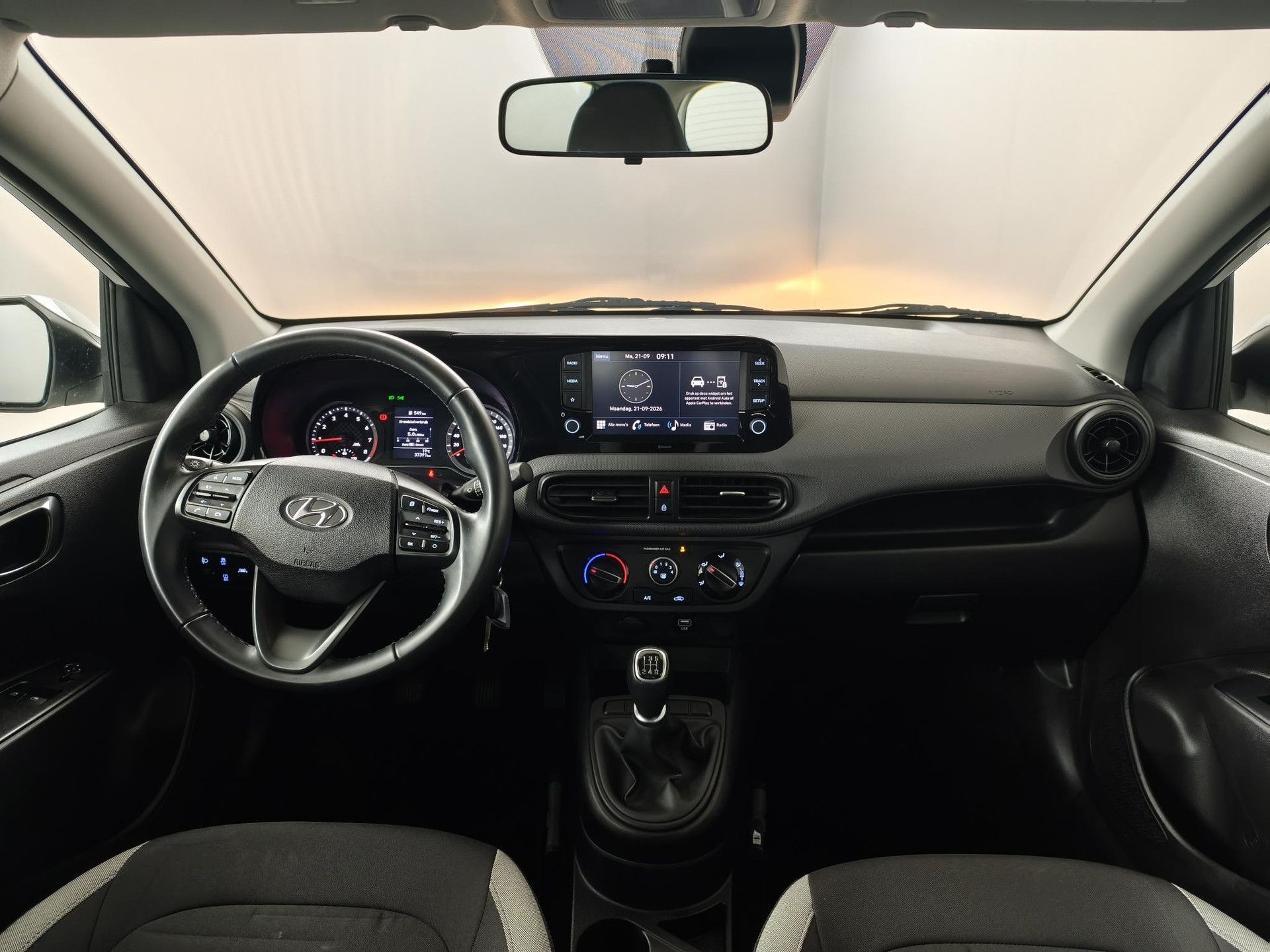 Hyundai i10 met kenteken T-423-FR – autofoto 3