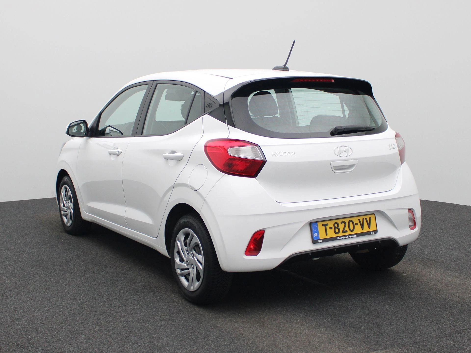 Hyundai i10 met kenteken T-820-VV – autofoto 3