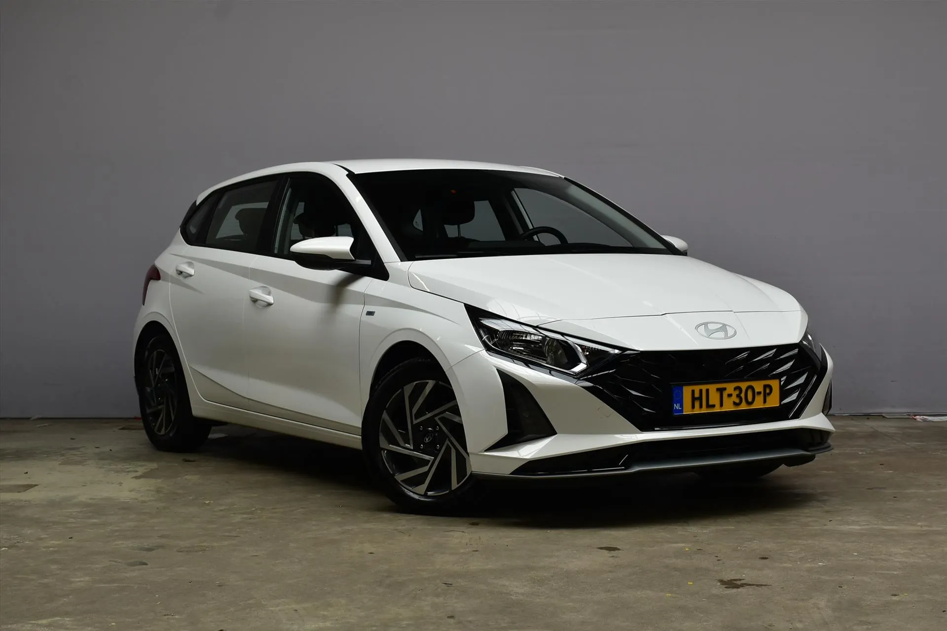 Hyundai i20 met kenteken HLT-30-P – autofoto 4