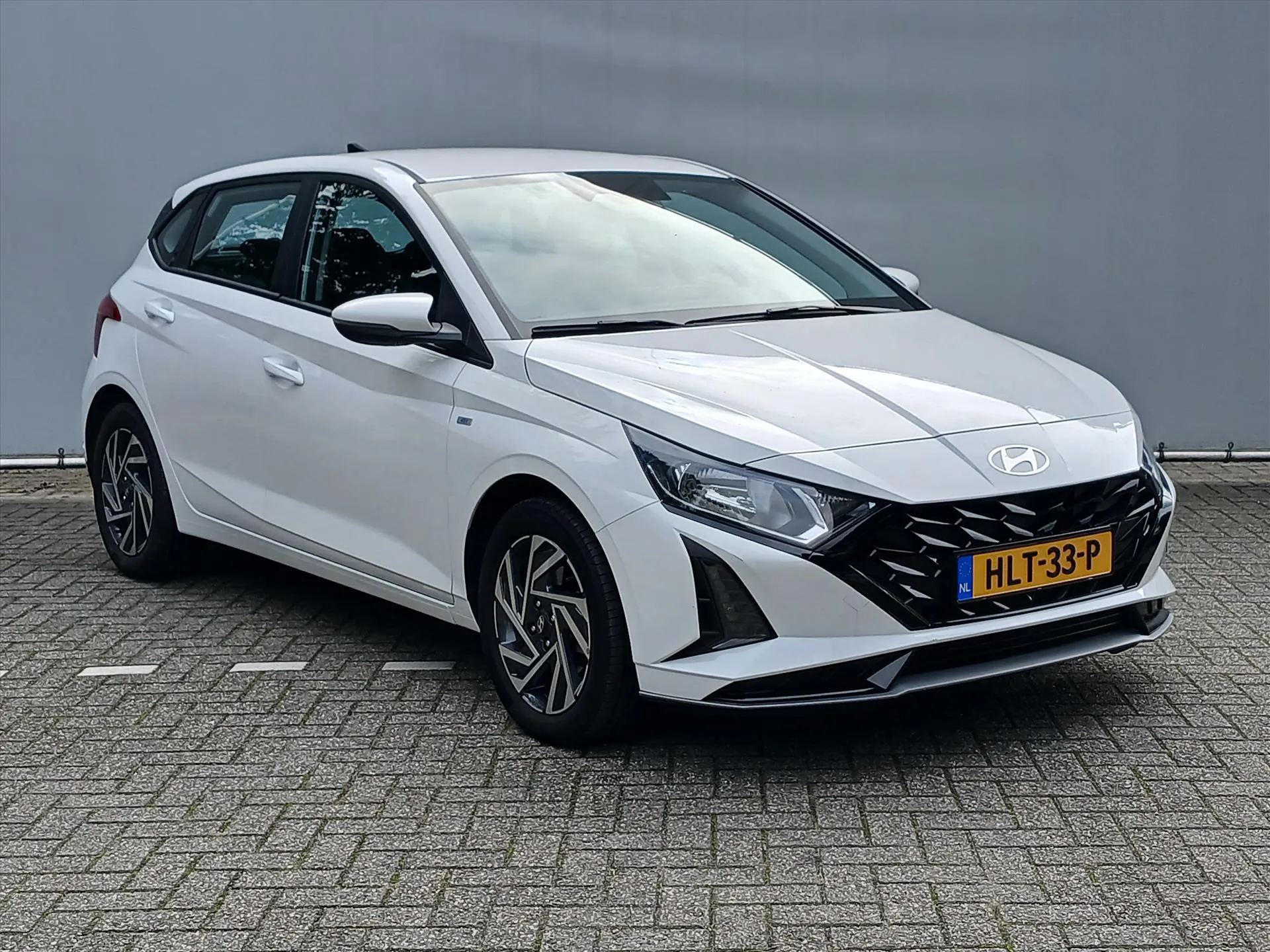 Hyundai i20 met kenteken HLT-33-P – autofoto 3