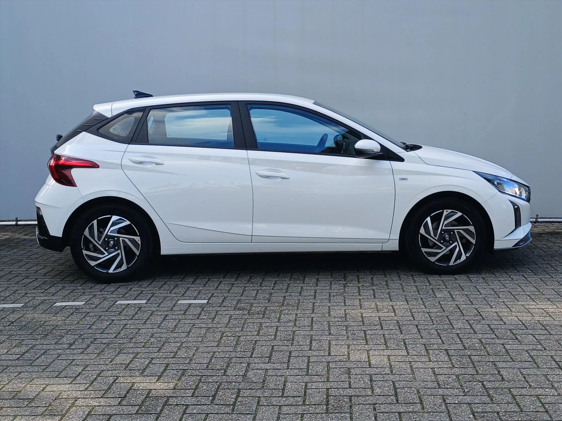 Hyundai i20 met kenteken HNH-47-D – autofoto 4