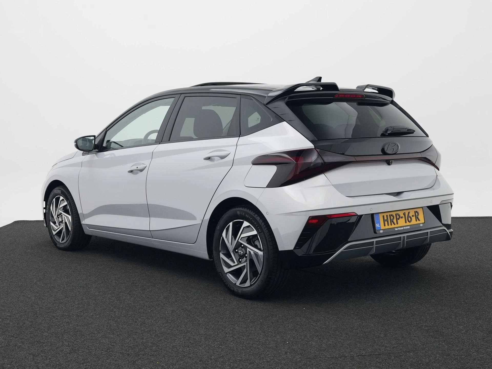 Hyundai i20 met kenteken HRP-16-R – autofoto 3