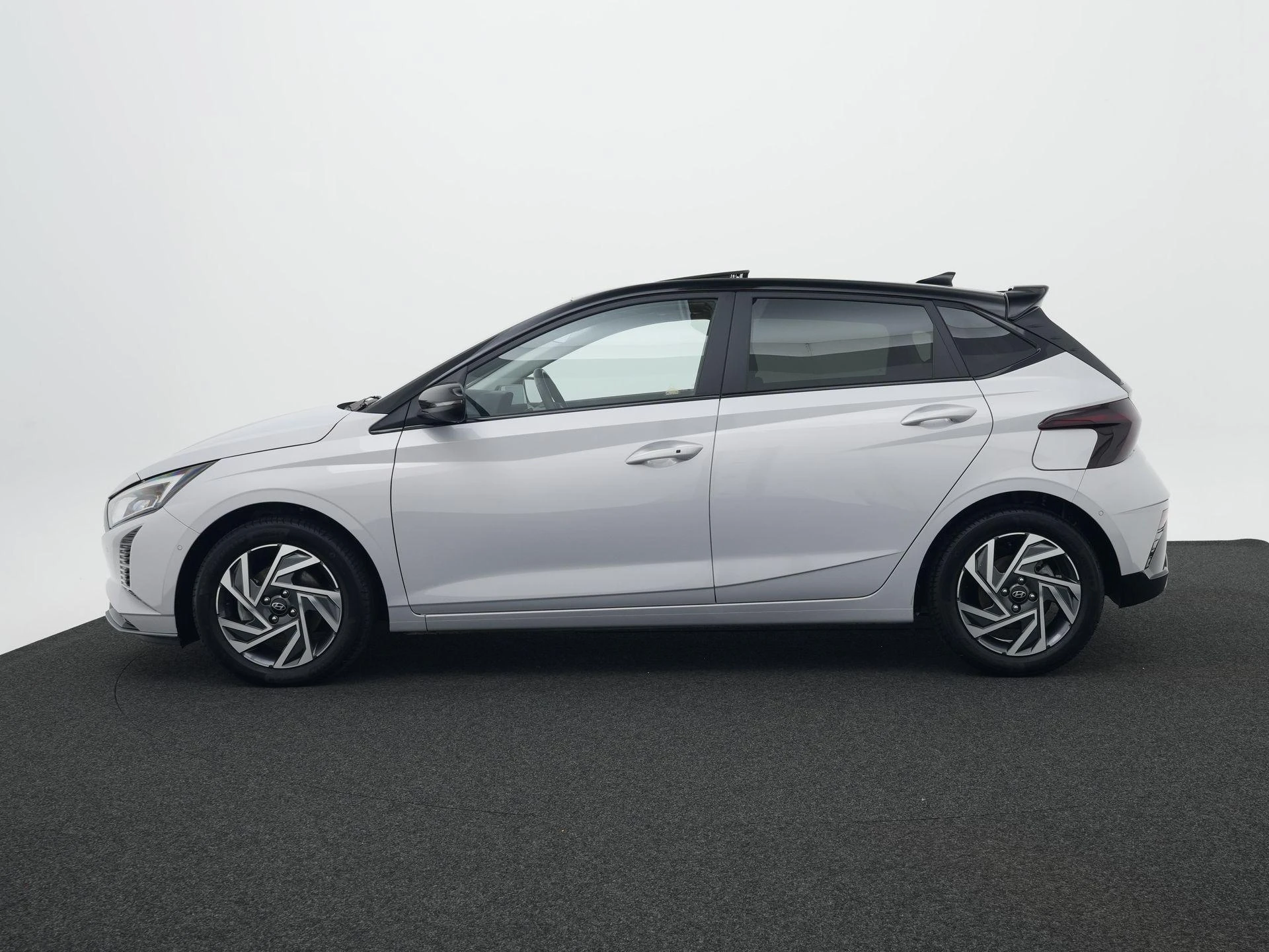 Hyundai i20 met kenteken HRP-16-R – autofoto 5