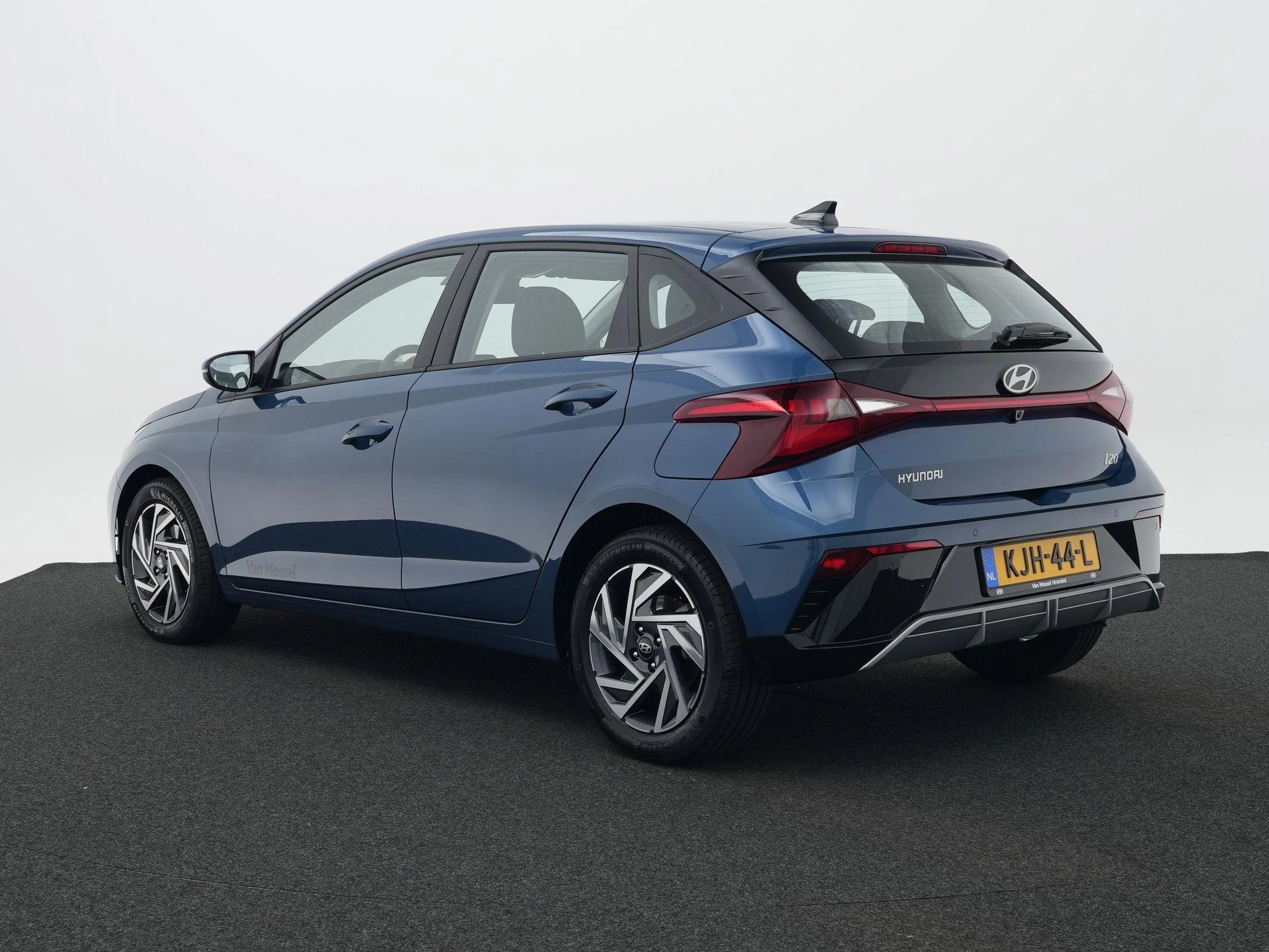 Hyundai i20 met kenteken KJH-44-L – autofoto 4