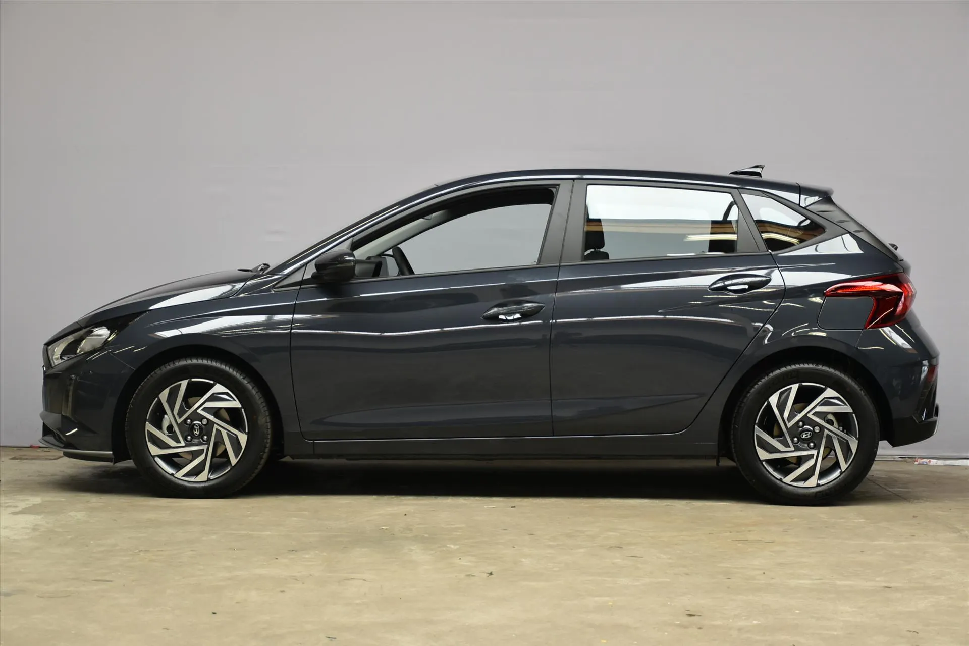 Hyundai i20 met kenteken KVG-20-R – autofoto 5