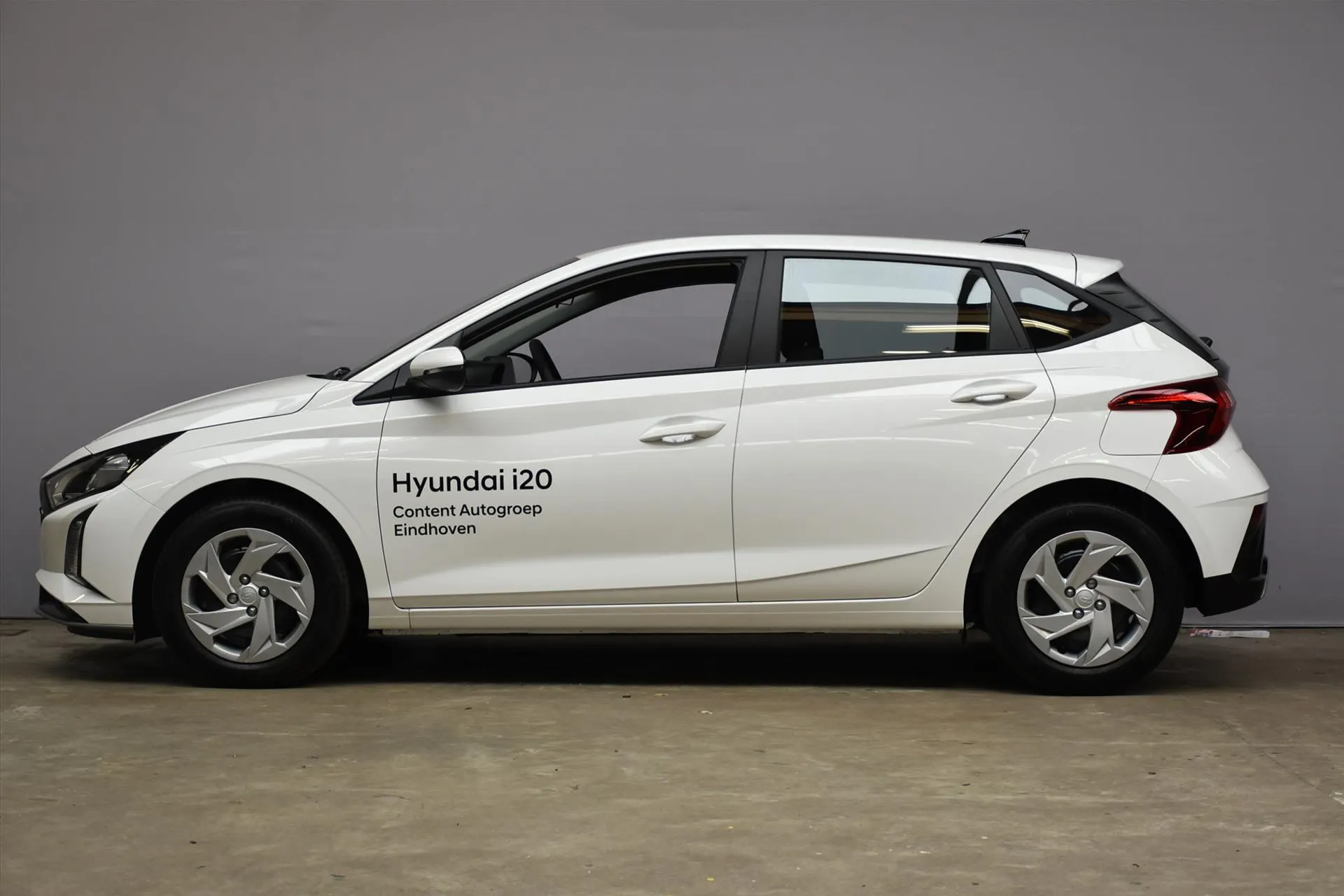 Hyundai i20 met kenteken KVG-35-R – autofoto 4