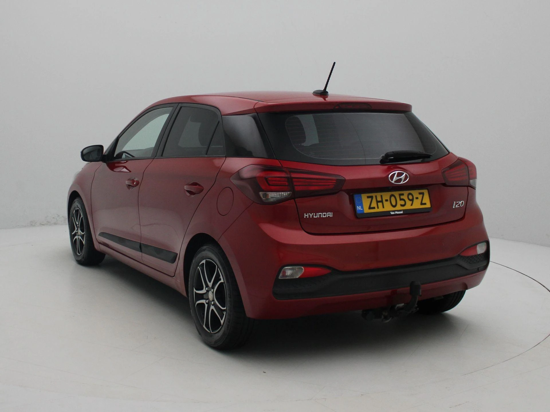 Hyundai i20 met kenteken ZH-059-Z – autofoto 3