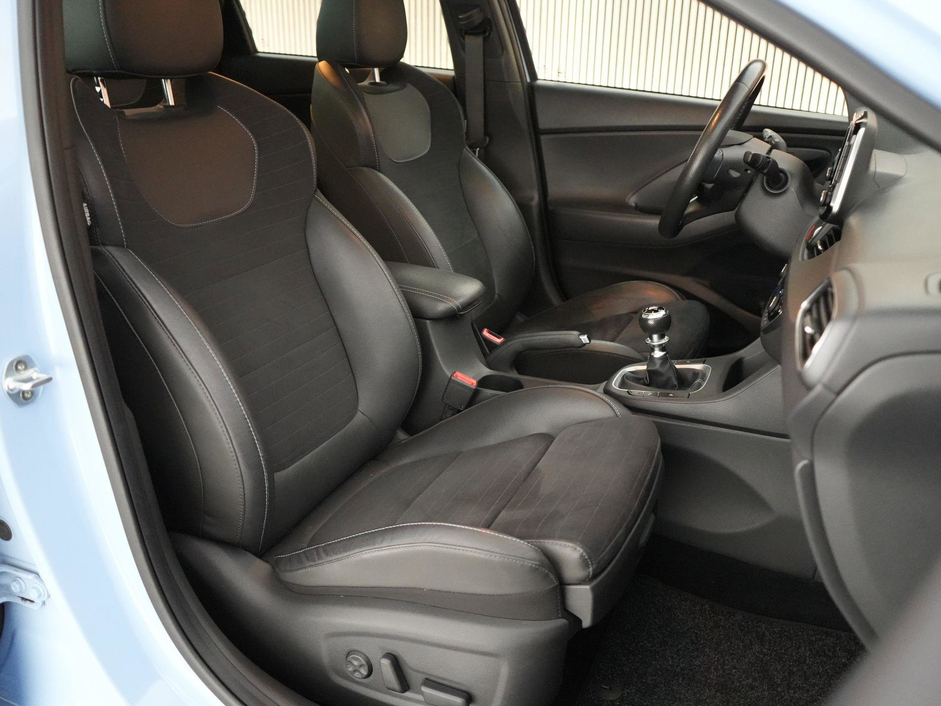 Hyundai i30 met kenteken KZH-81-H – autofoto 5
