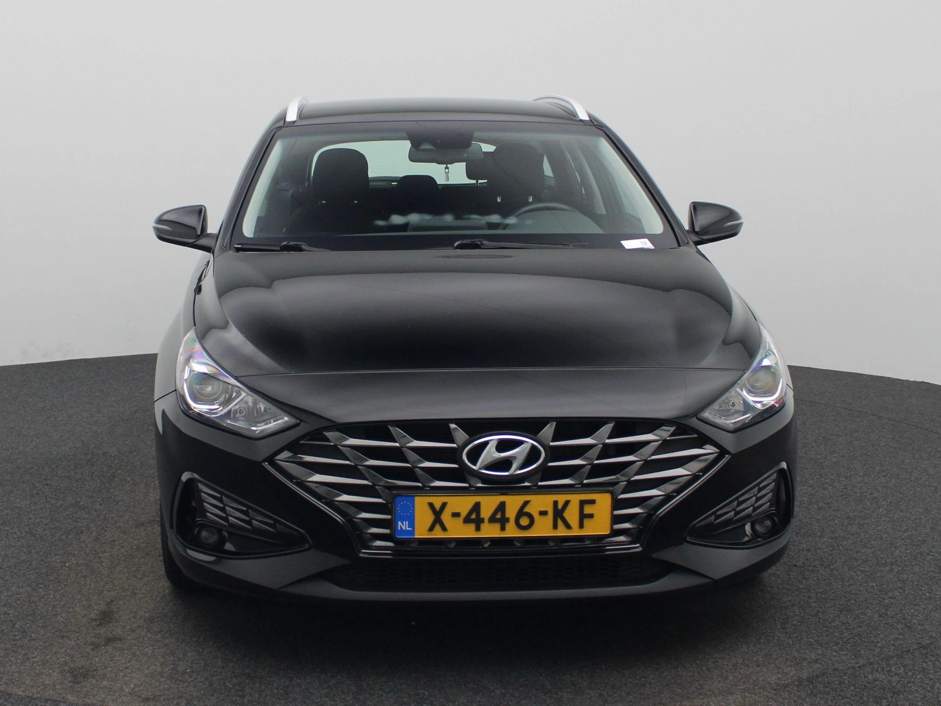 Hyundai i30 met kenteken X-446-KF – autofoto 5