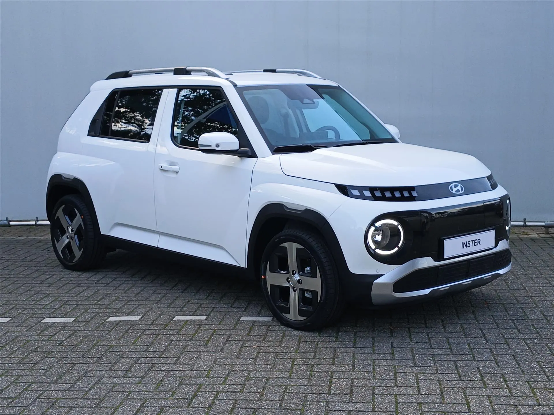 Hyundai Inster met kenteken 78887 – autofoto 3