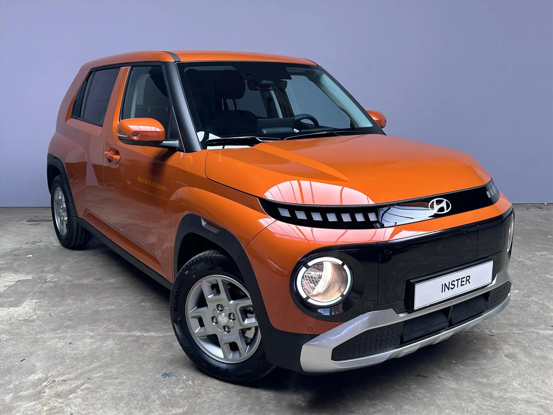Hyundai Inster met kenteken KZS-99-J – autofoto 2