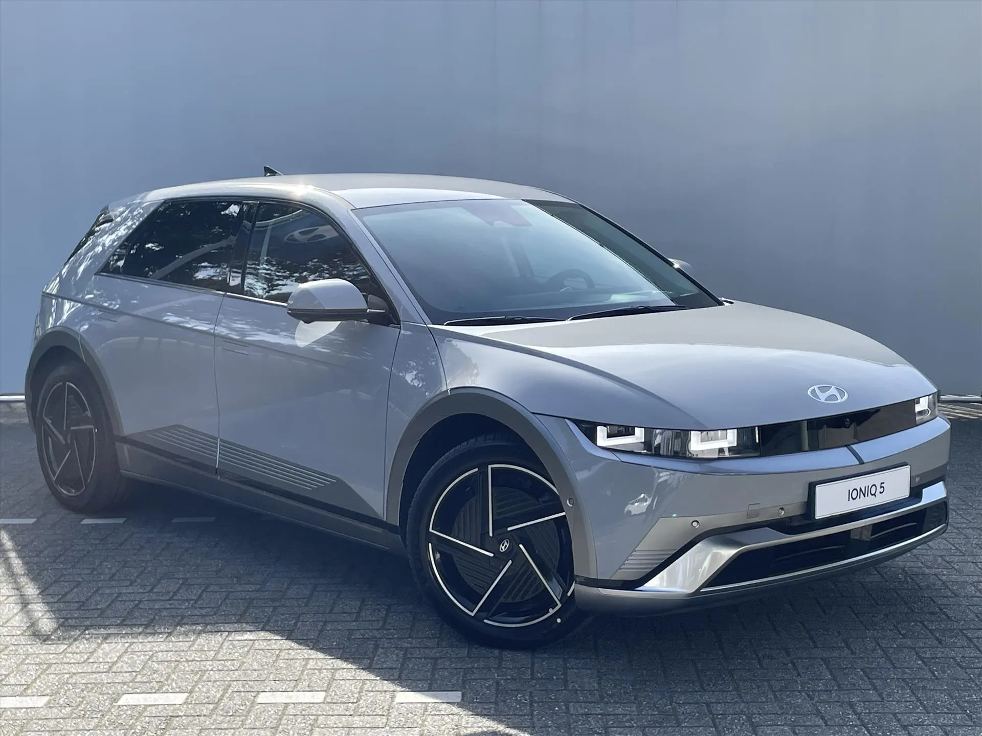 Hyundai IONIQ5 met kenteken 79042 – autofoto 3